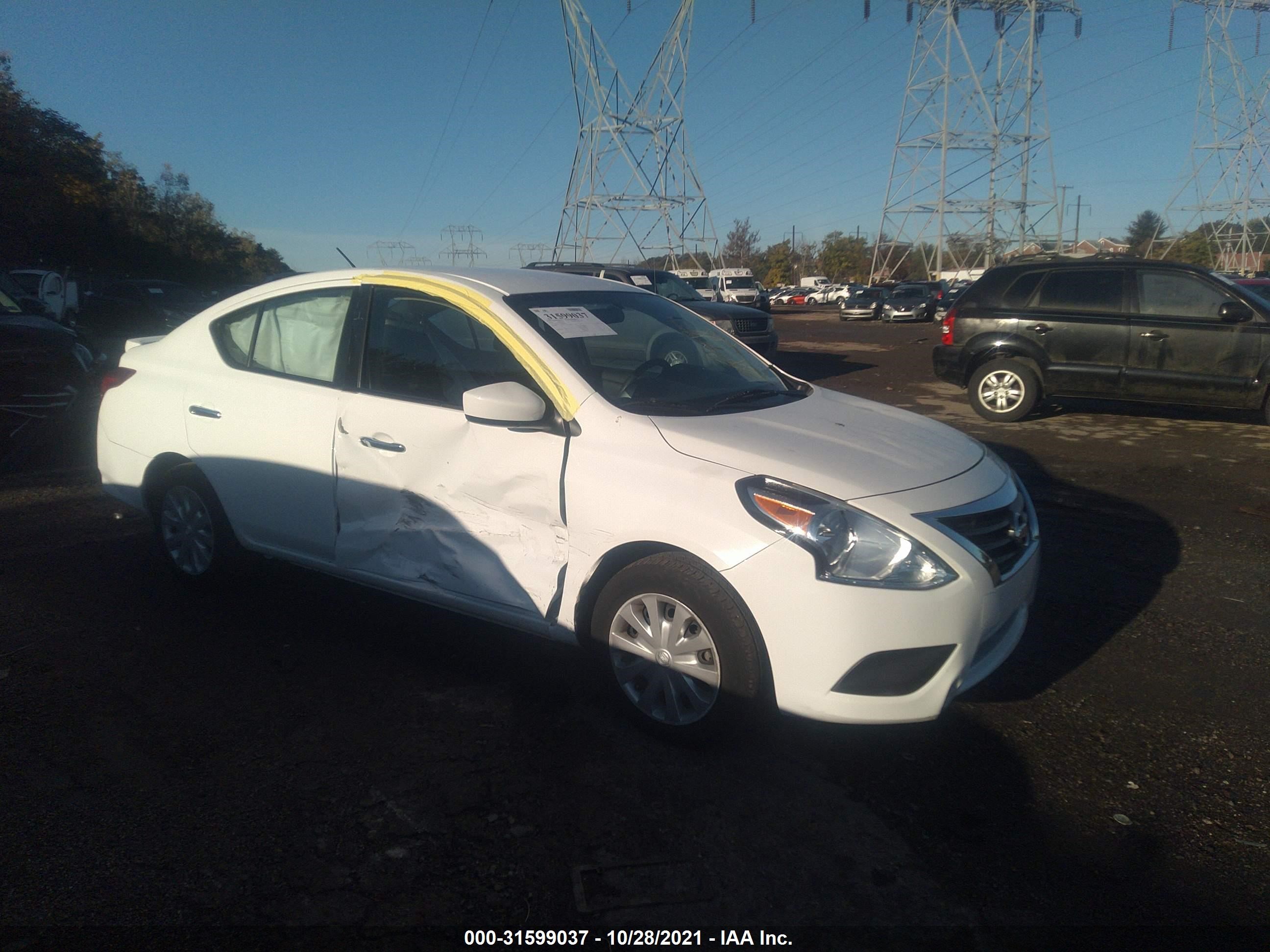 NISSAN VERSA 2018 3n1cn7ap1jl801482