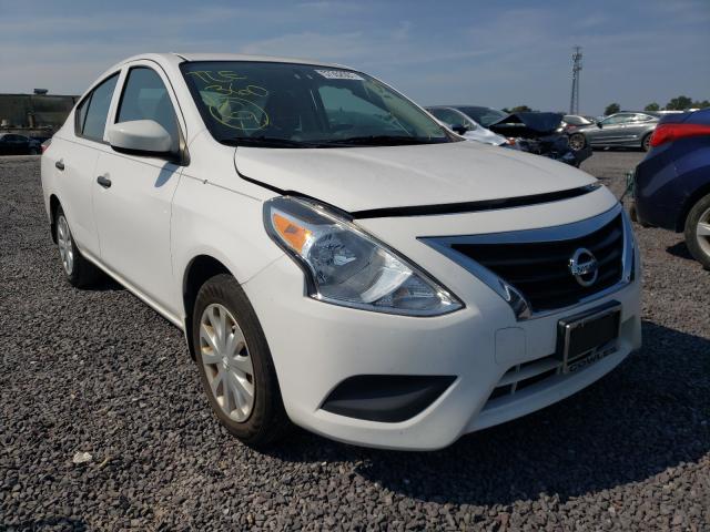 NISSAN VERSA S 2018 3n1cn7ap1jl810506