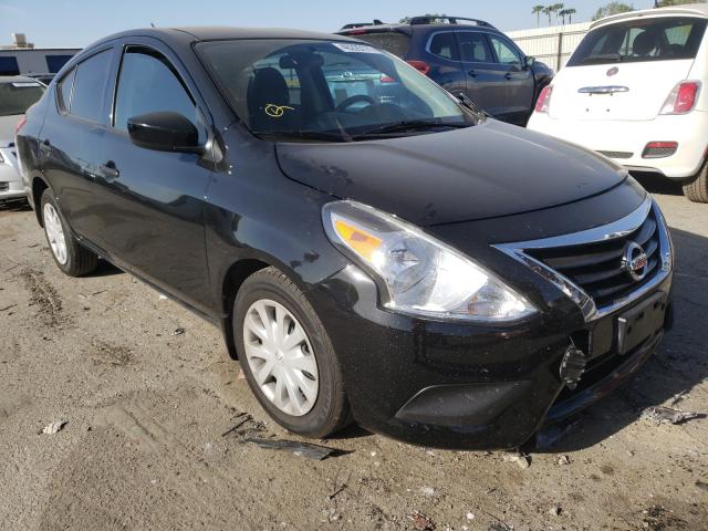 NISSAN VERSA S 2018 3n1cn7ap1jl831985