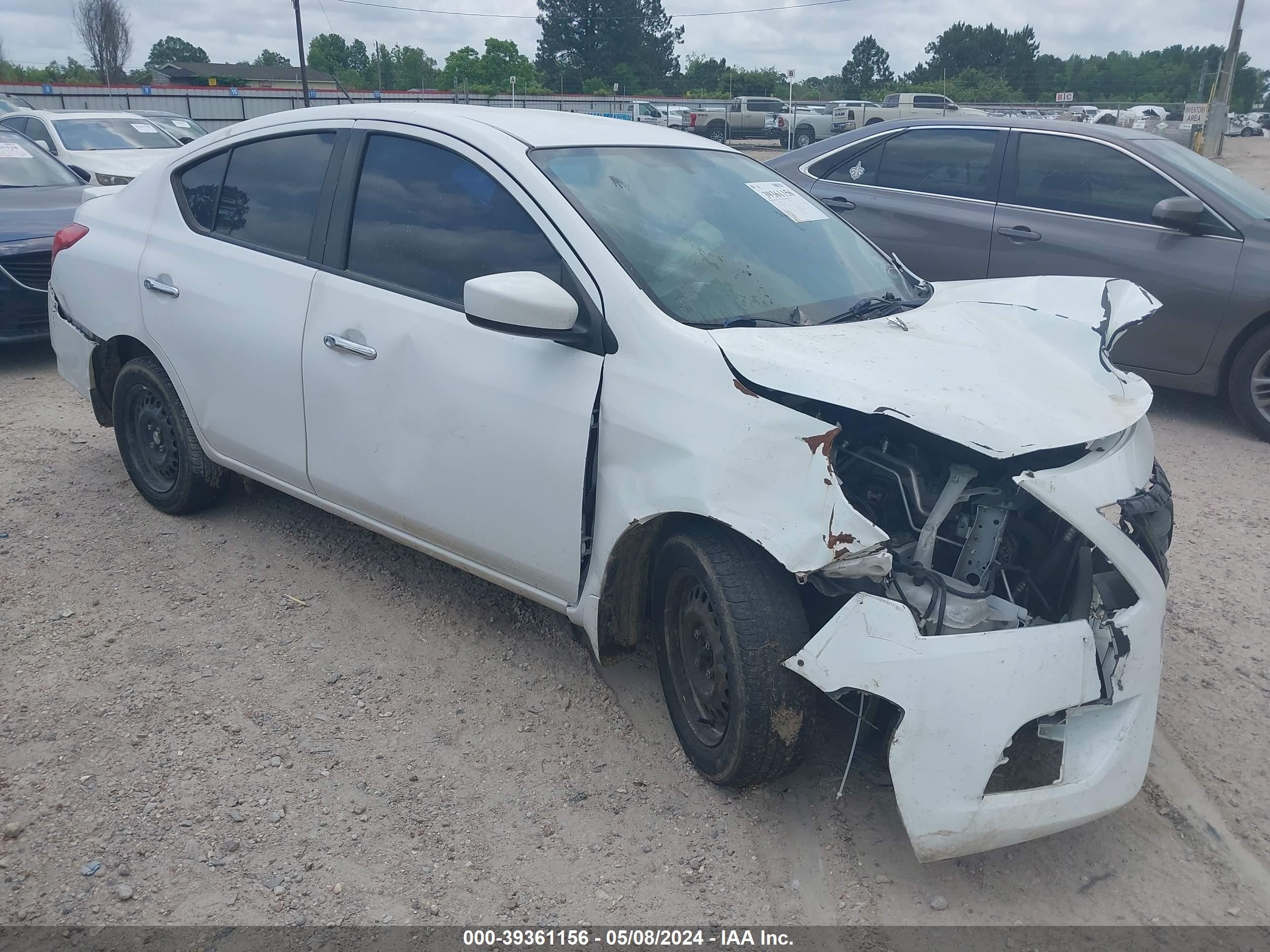 NISSAN VERSA 2018 3n1cn7ap1jl859544