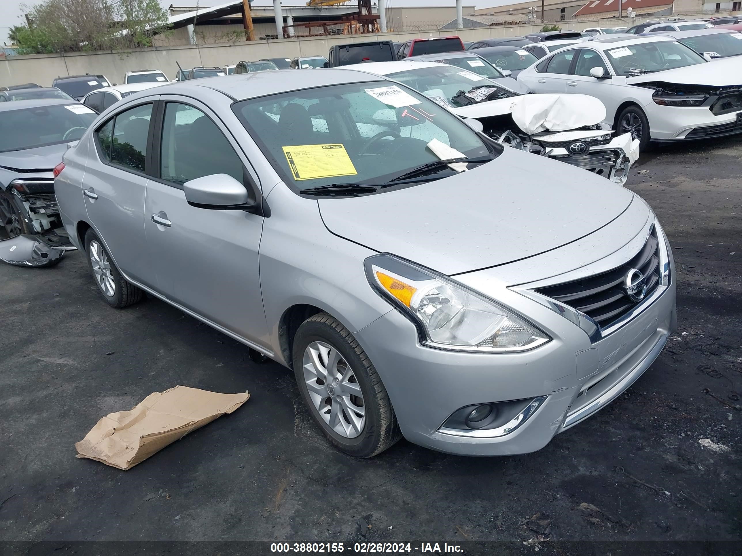 NISSAN VERSA 2018 3n1cn7ap1jl870317