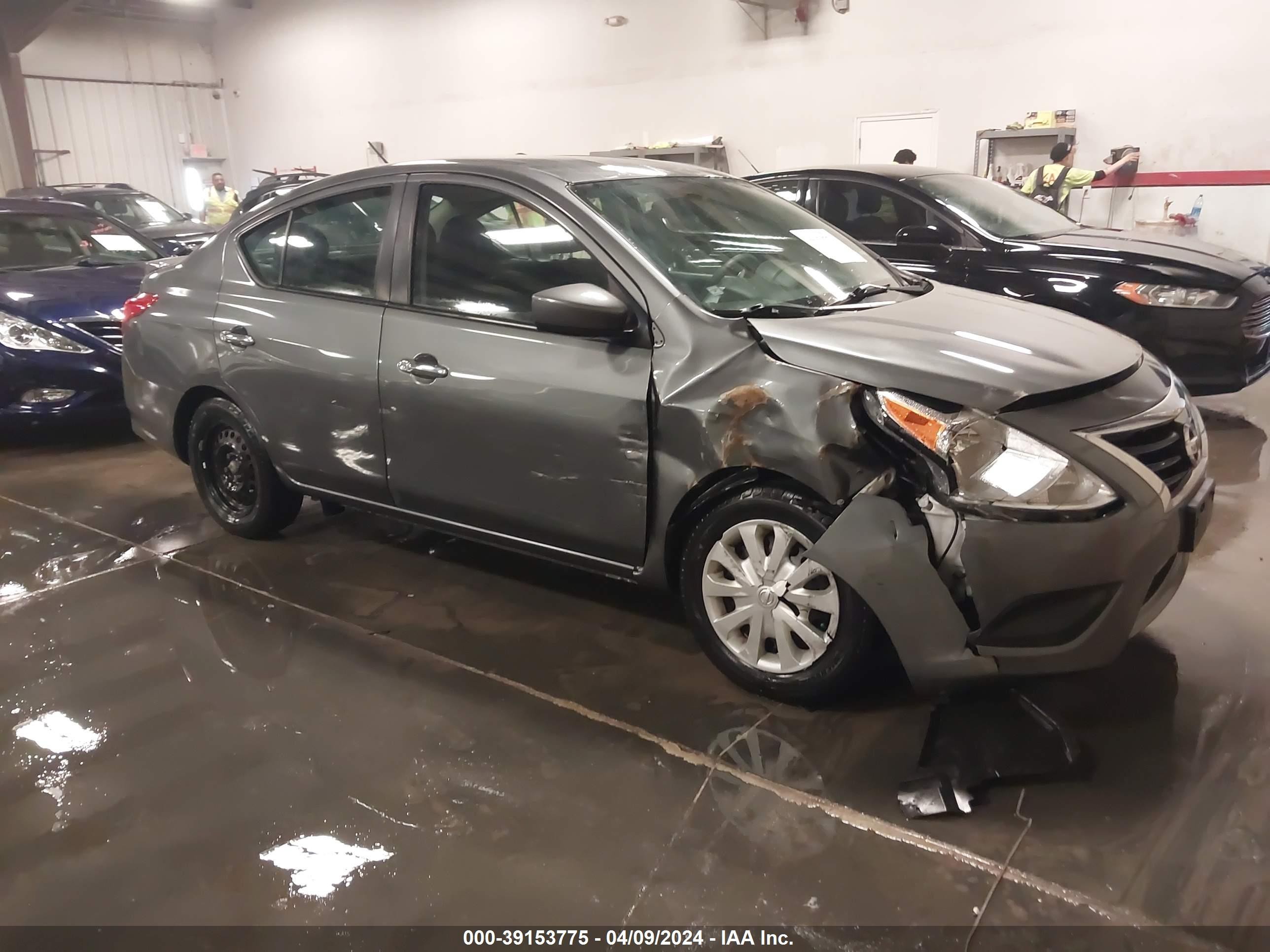 NISSAN VERSA 2017 3n1cn7ap2hl840432