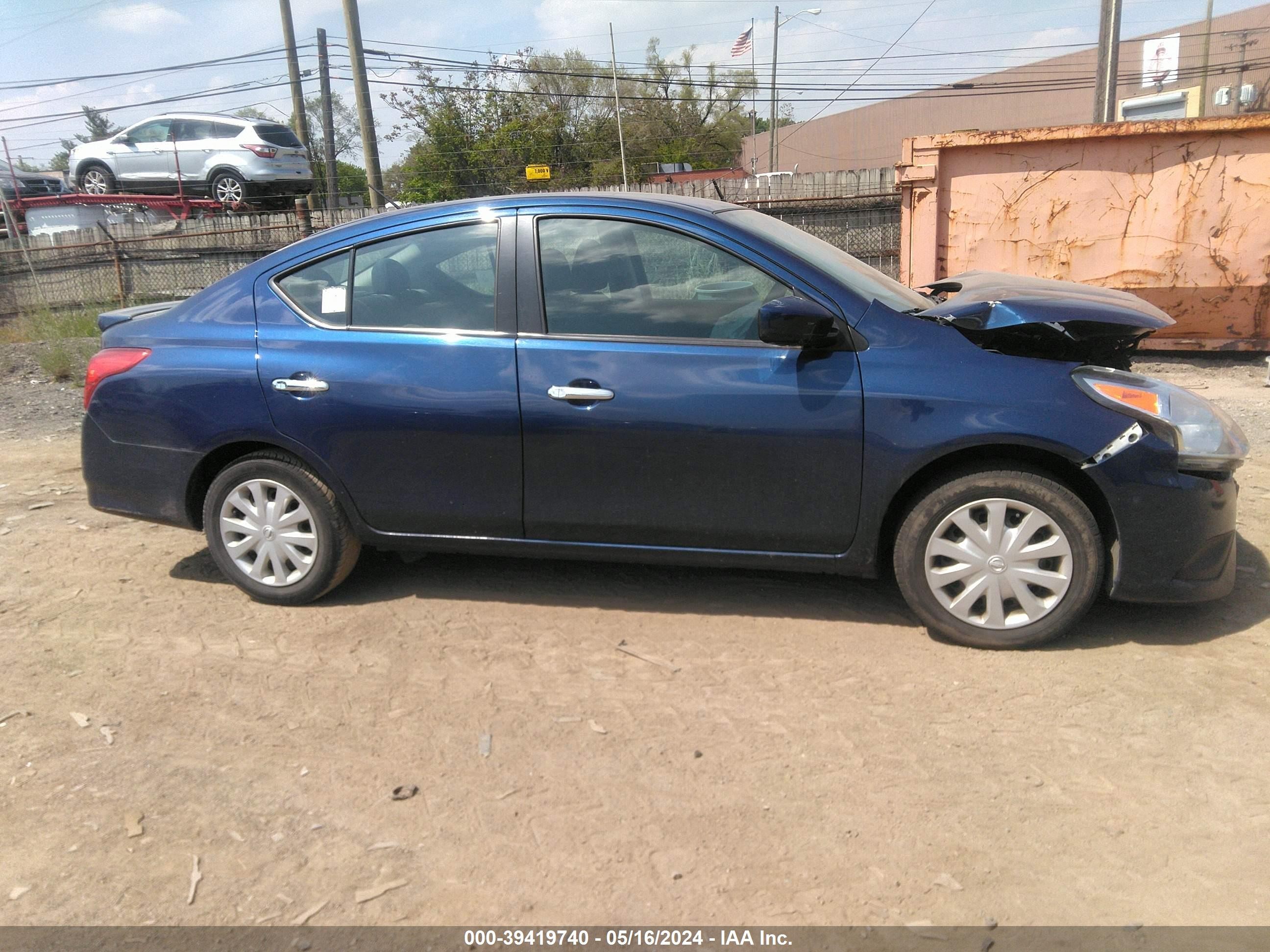 NISSAN VERSA 2019 3n1cn7ap2kl801234