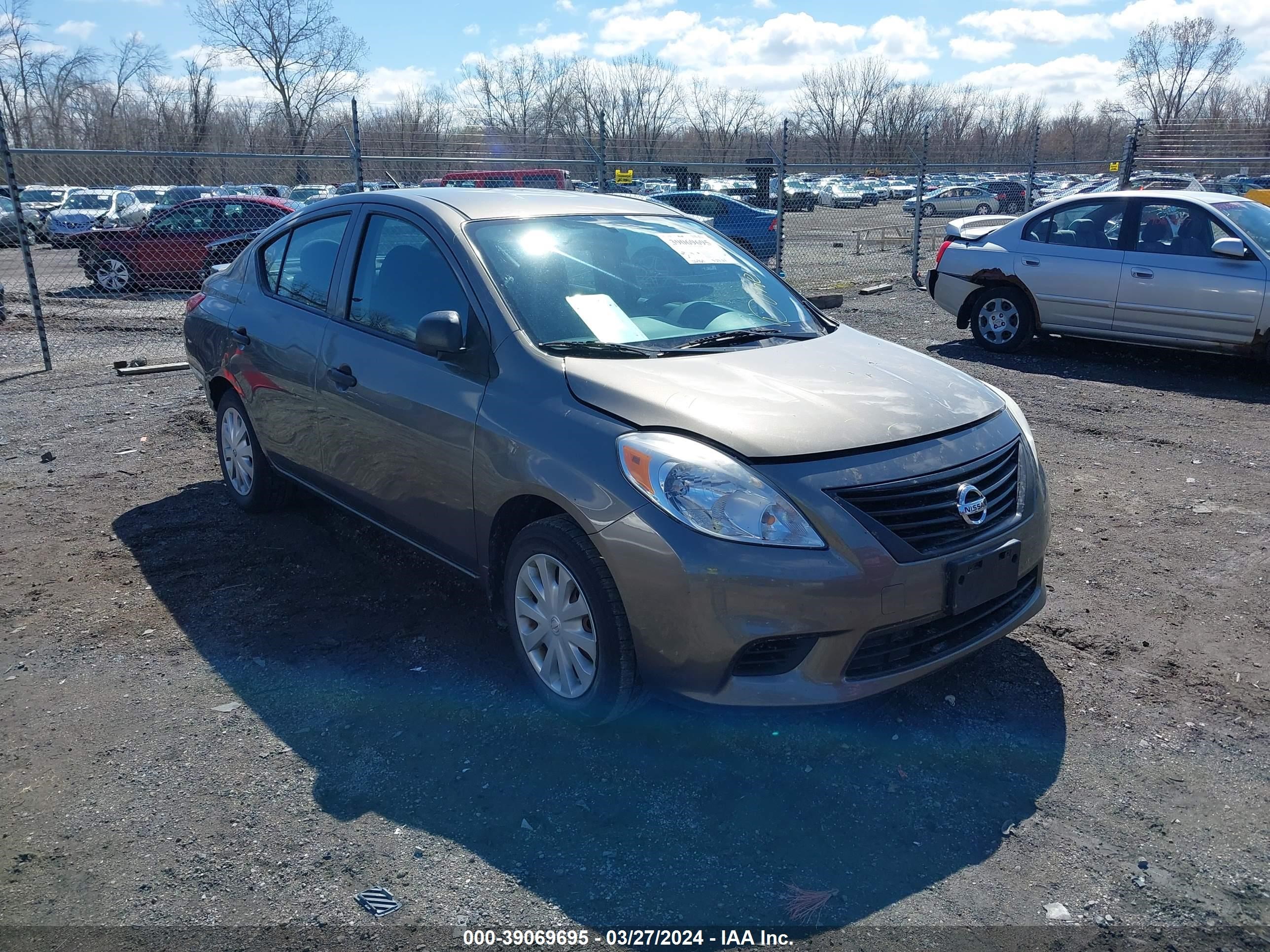 NISSAN VERSA 2013 3n1cn7ap3dl867083