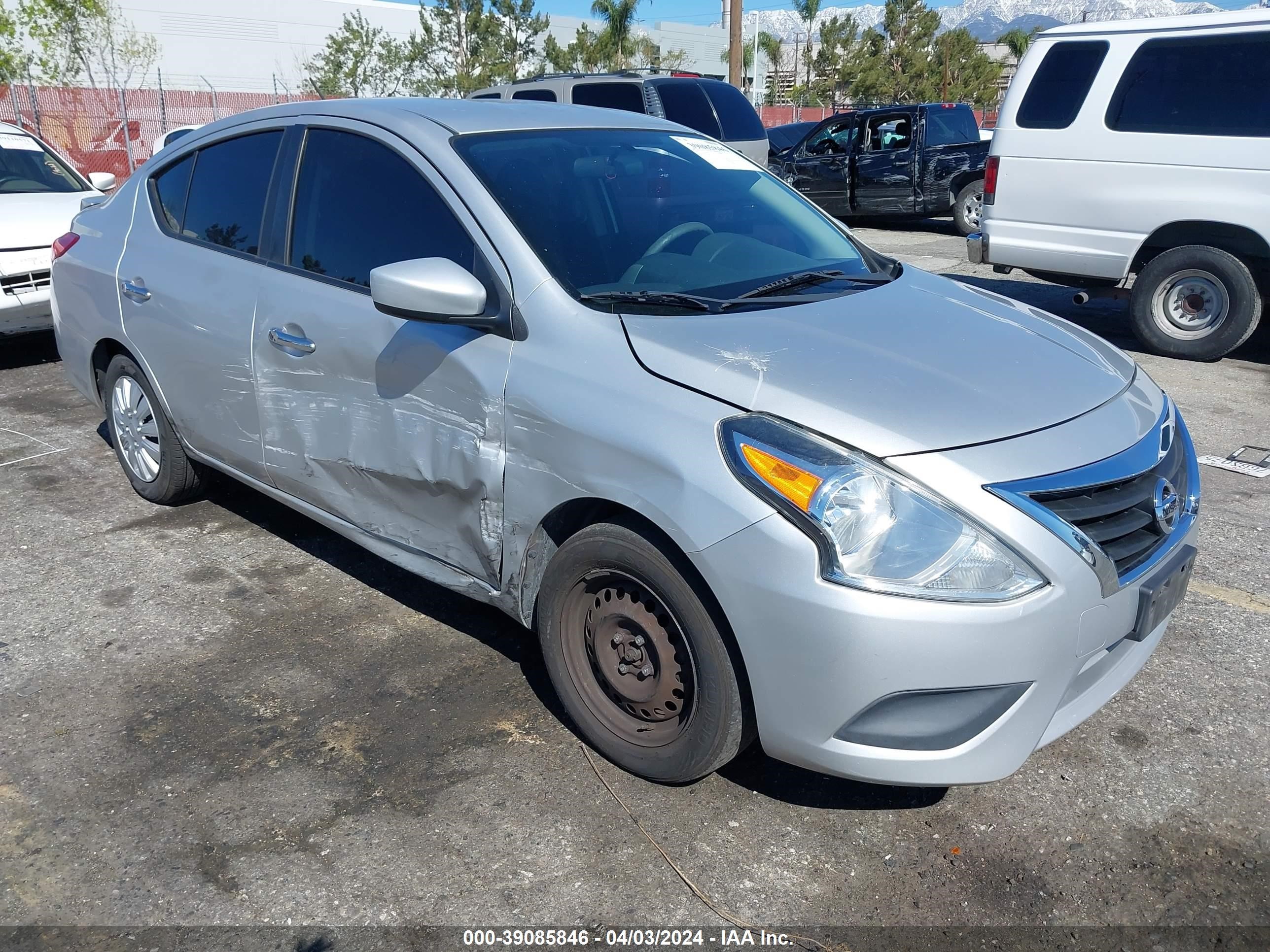 NISSAN VERSA 2015 3n1cn7ap3fl800132