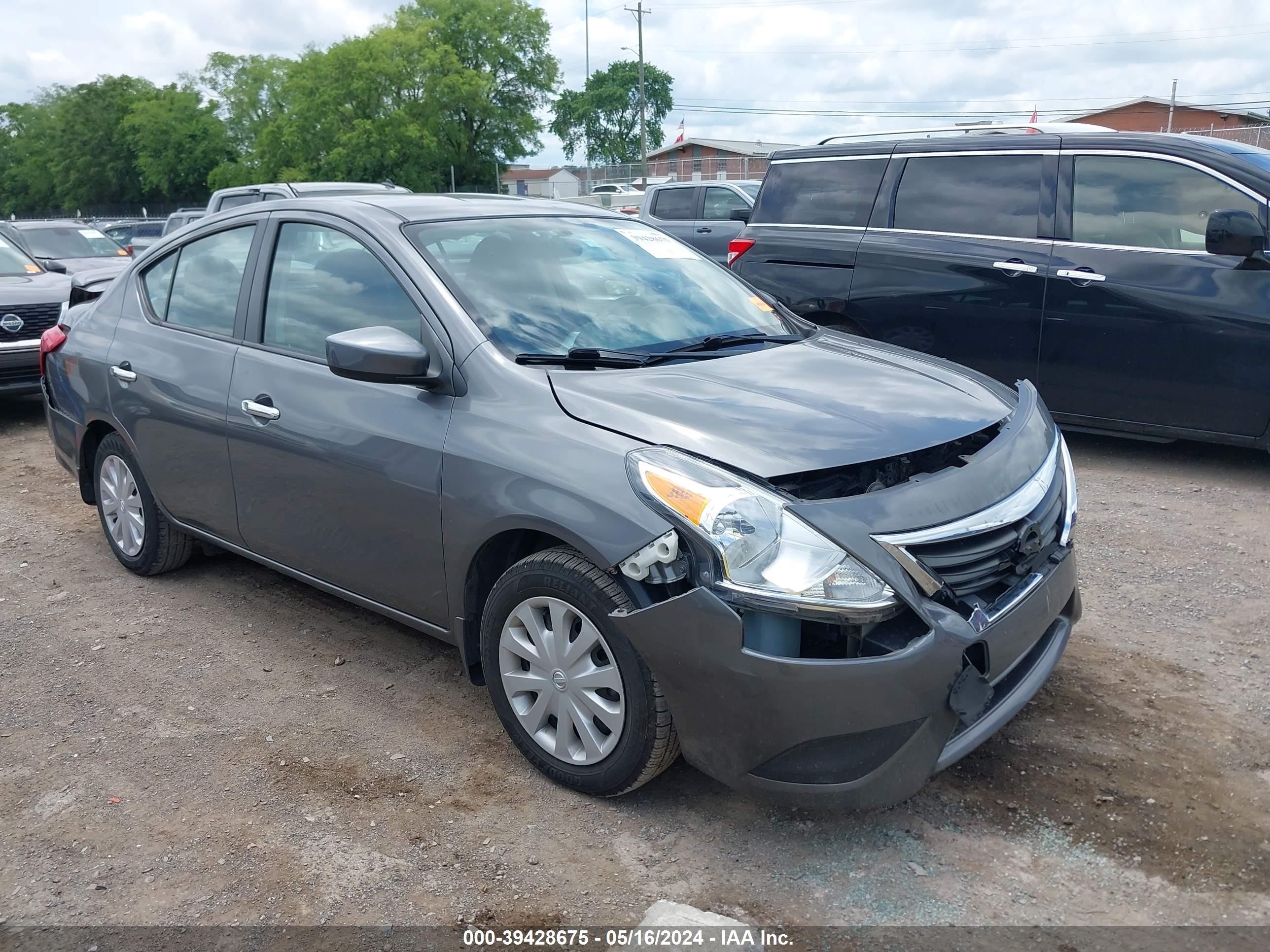 NISSAN VERSA 2017 3n1cn7ap3hl850886