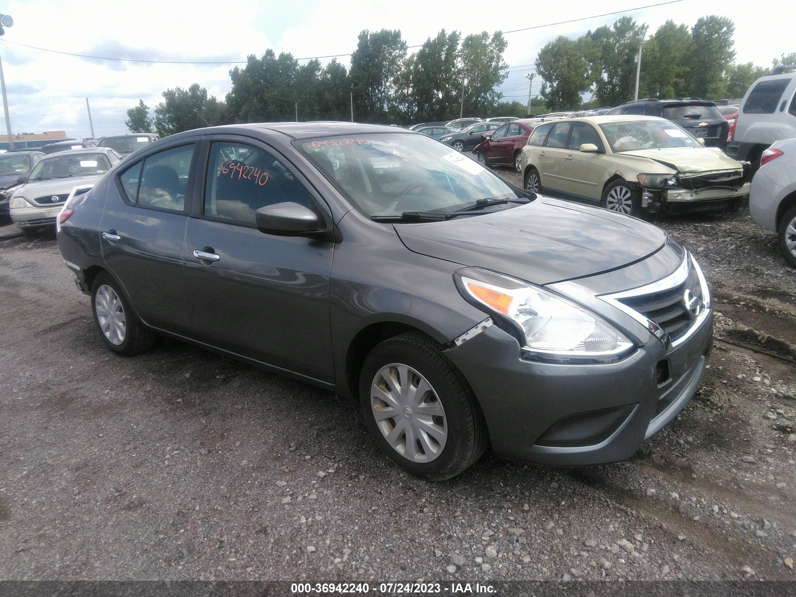 NISSAN VERSA 2017 3n1cn7ap3hl885430