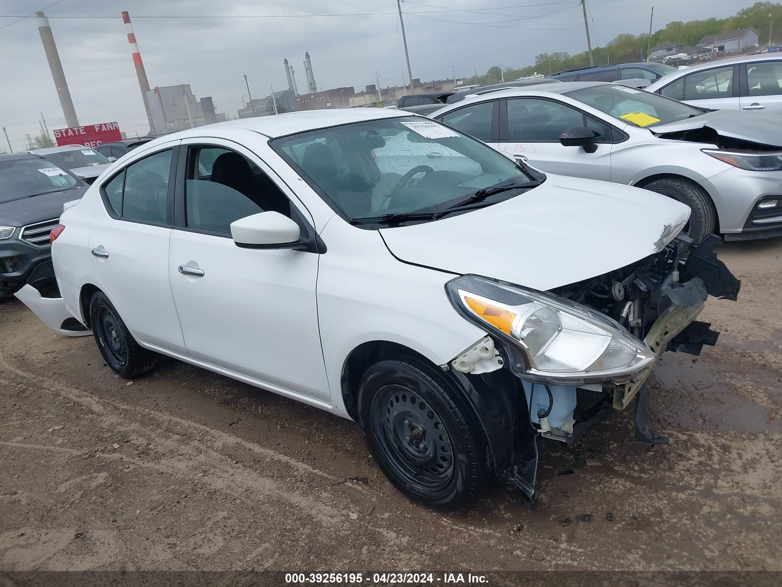 NISSAN VERSA 2018 3n1cn7ap3jl807980