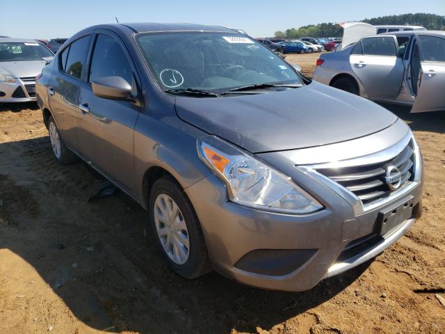 NISSAN VERSA S 2018 3n1cn7ap3jl809986