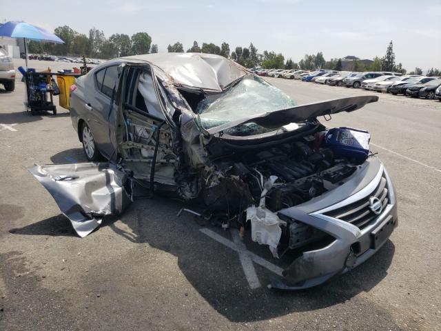 NISSAN VERSA S 2018 3n1cn7ap3jl815688