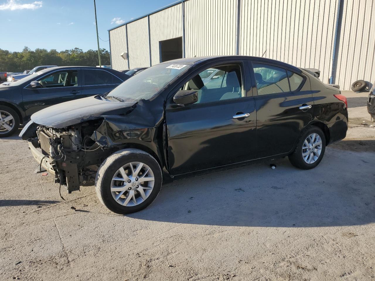 NISSAN VERSA 2018 3n1cn7ap3jl827467