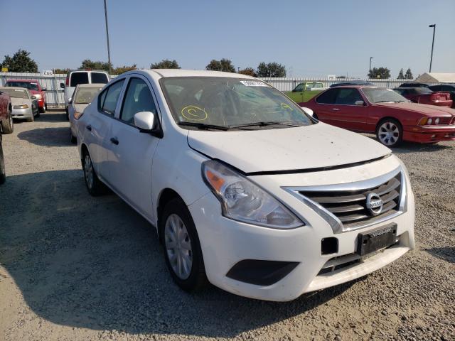 NISSAN VERSA S 2018 3n1cn7ap3jl888379