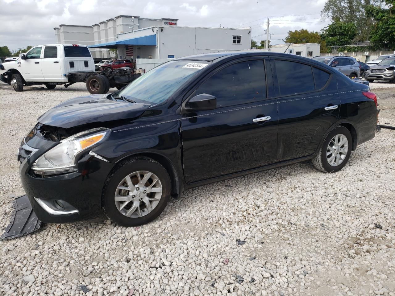 NISSAN VERSA 2019 3n1cn7ap3kl827888