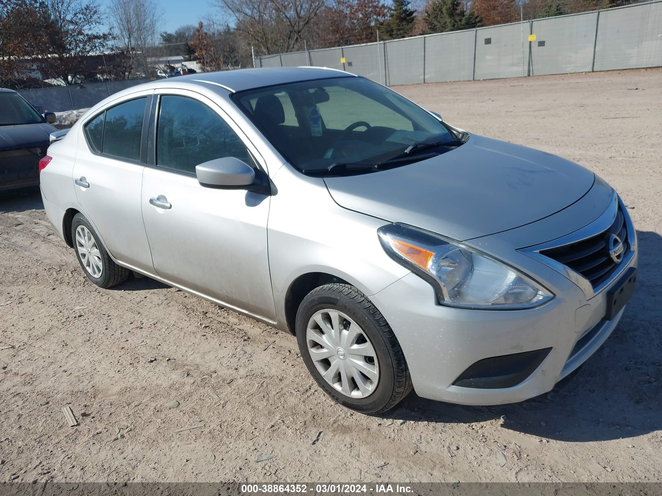 NISSAN VERSA 2019 3n1cn7ap3kl834212