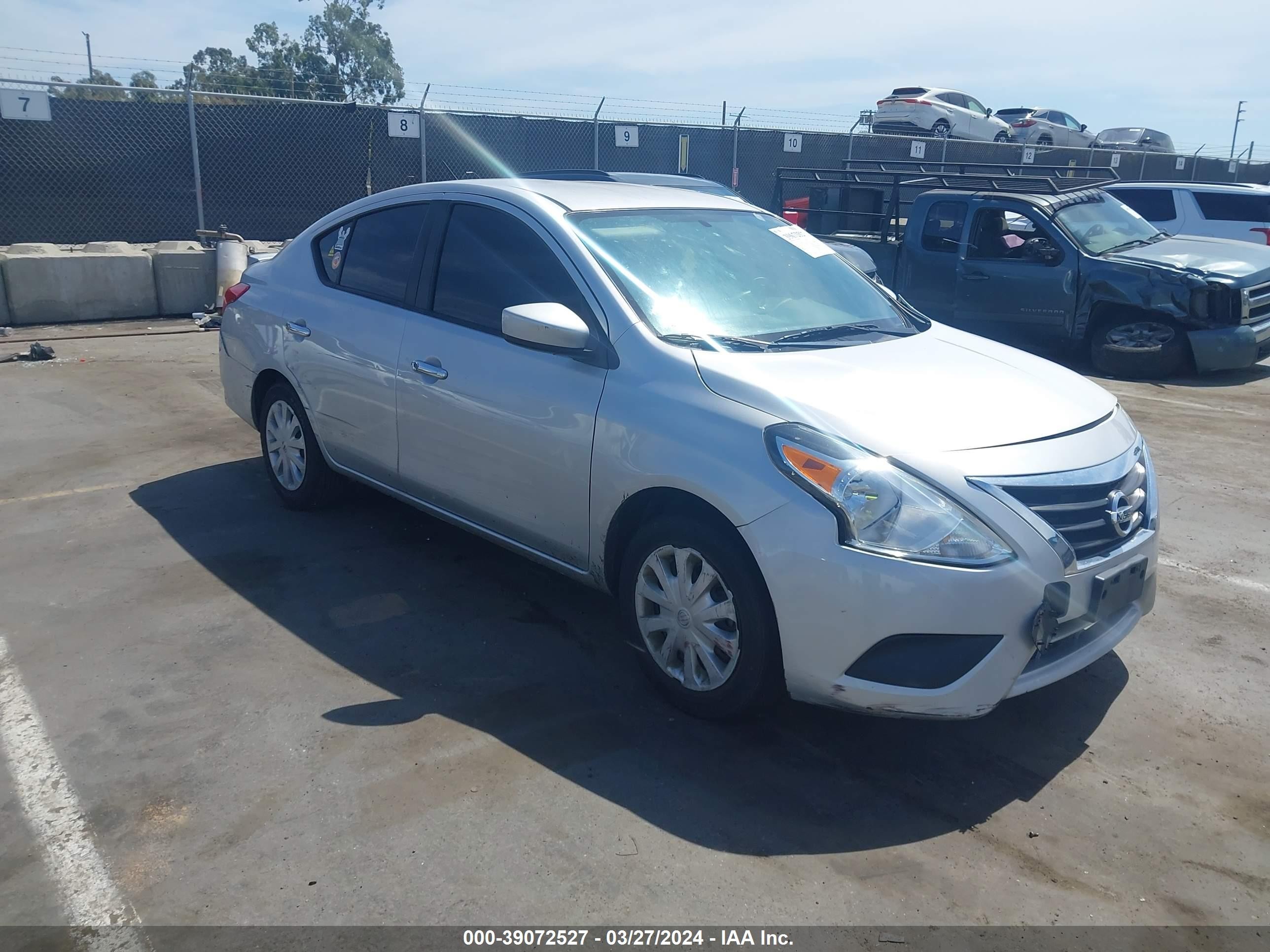 NISSAN VERSA 2019 3n1cn7ap3kl844481