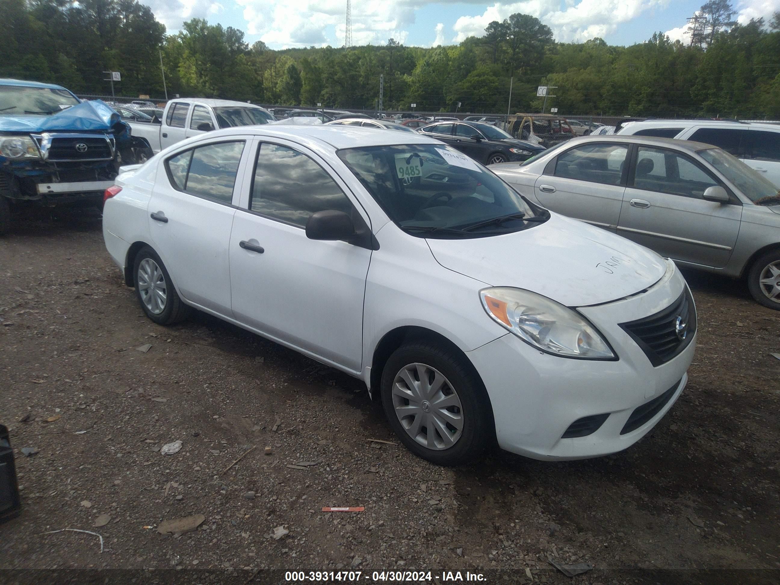 NISSAN VERSA 2014 3n1cn7ap4el848530