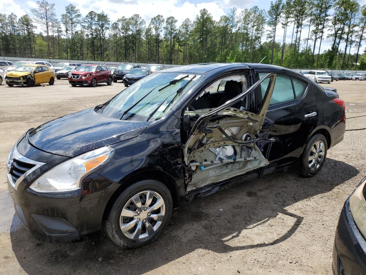 NISSAN VERSA 2018 3n1cn7ap4jl815232