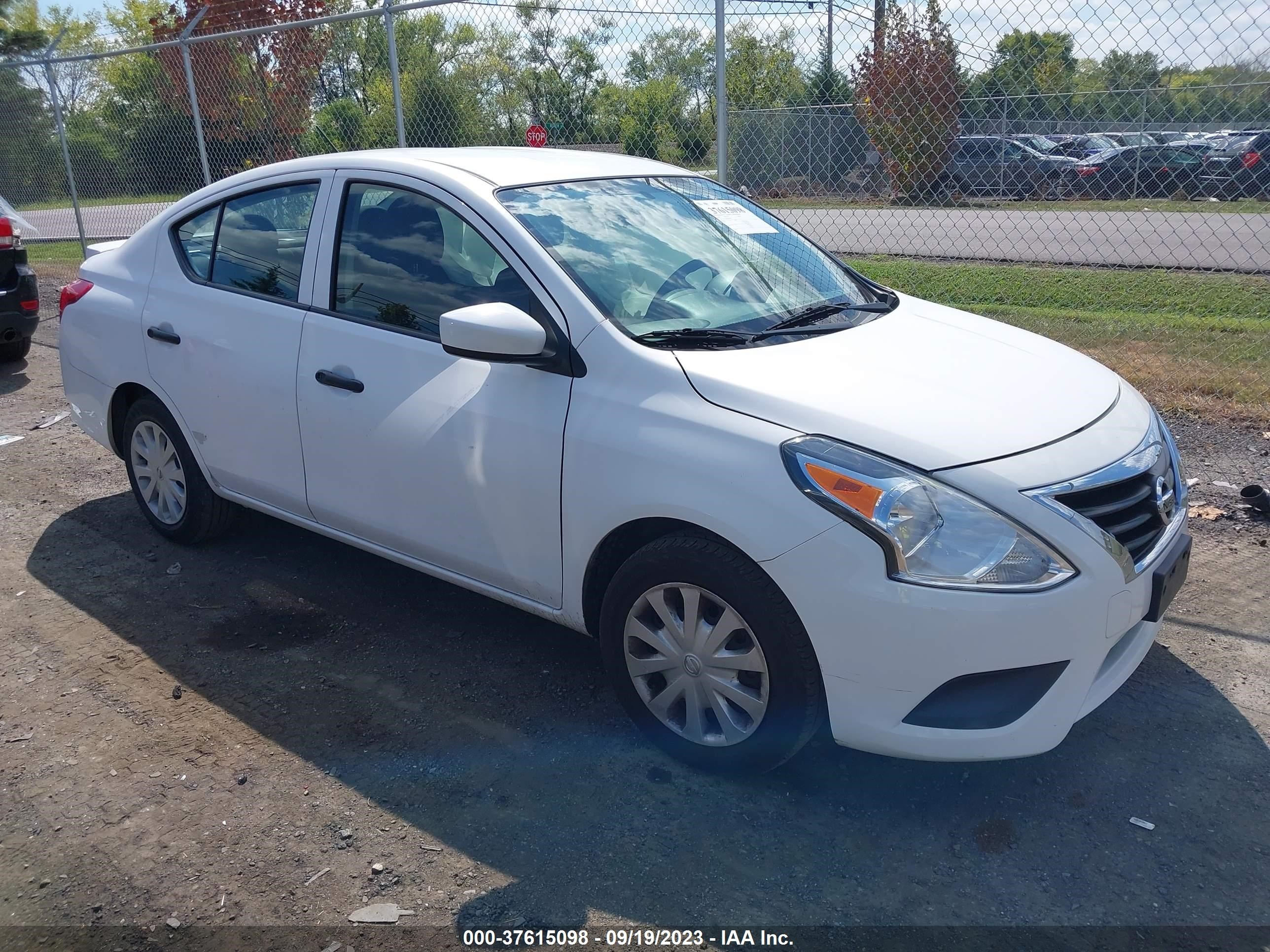 NISSAN VERSA 2018 3n1cn7ap4jl850840