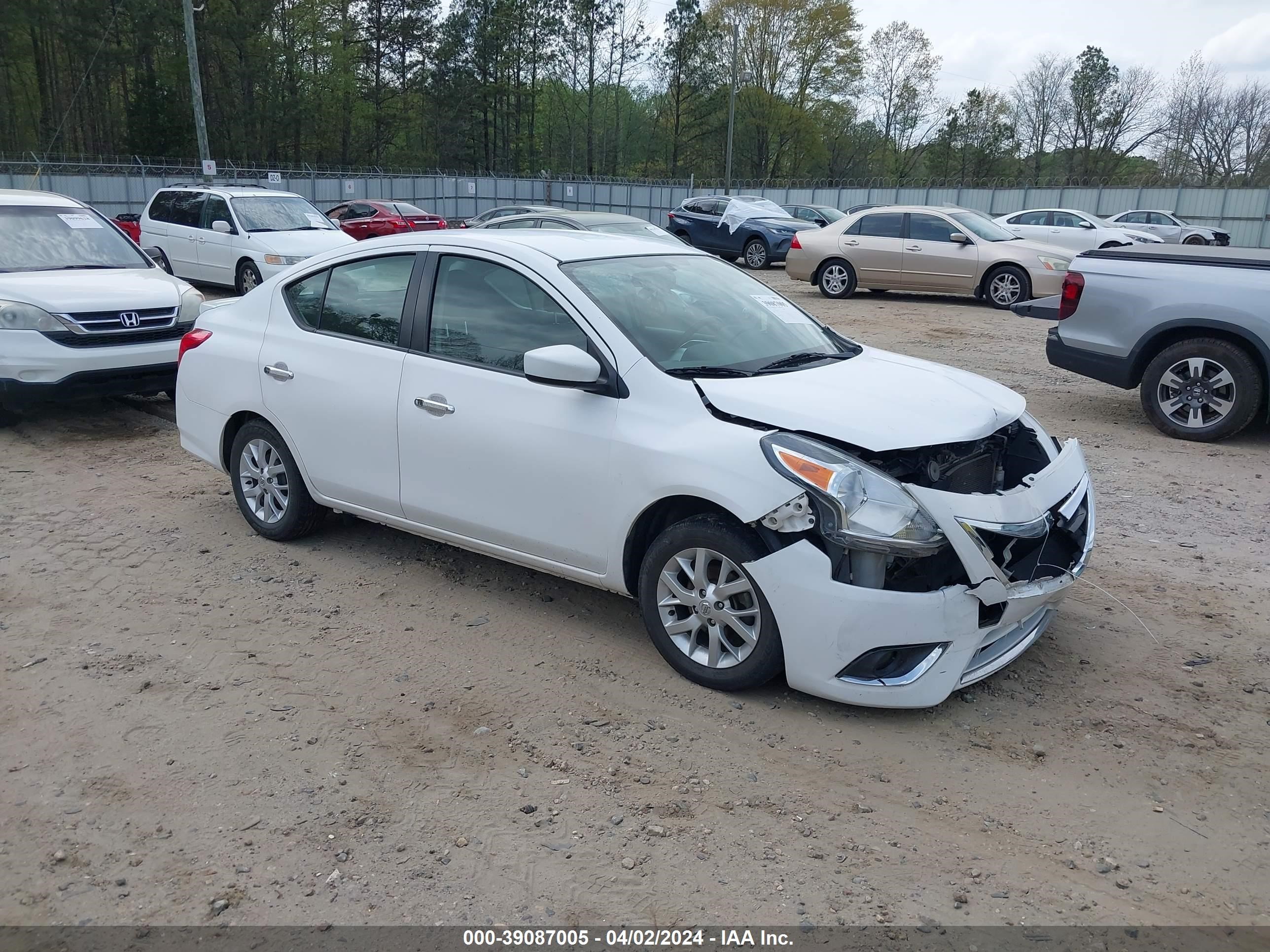 NISSAN VERSA 2018 3n1cn7ap4jl853897