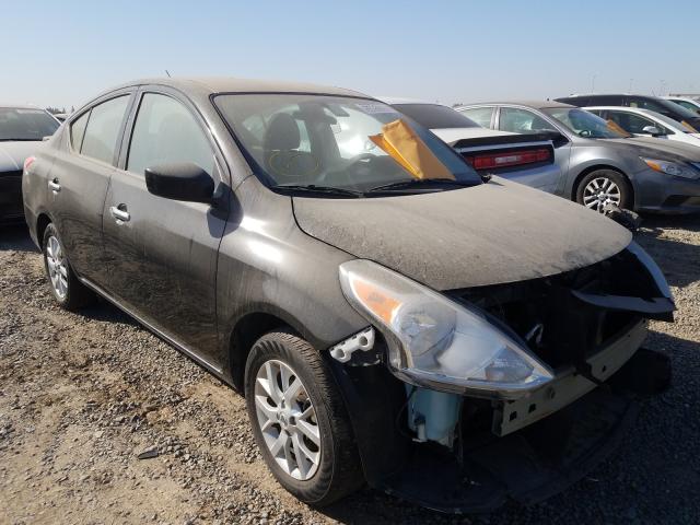 NISSAN VERSA S 2018 3n1cn7ap4jl879643