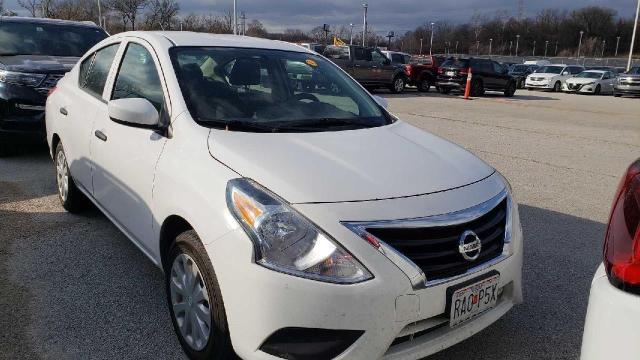 NISSAN VERSA S 2019 3n1cn7ap4kl801459