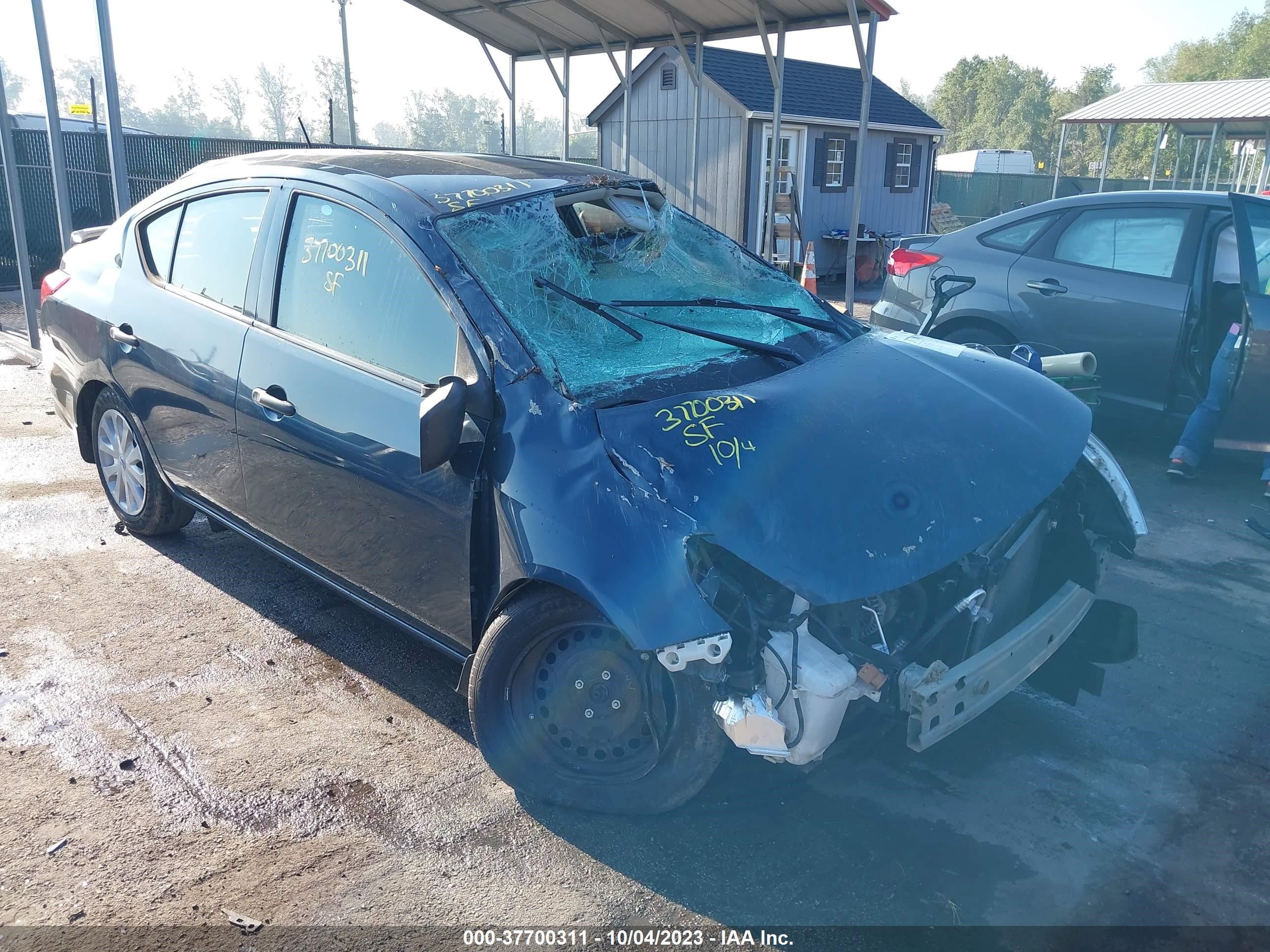 NISSAN VERSA 2015 3n1cn7ap5fl941090