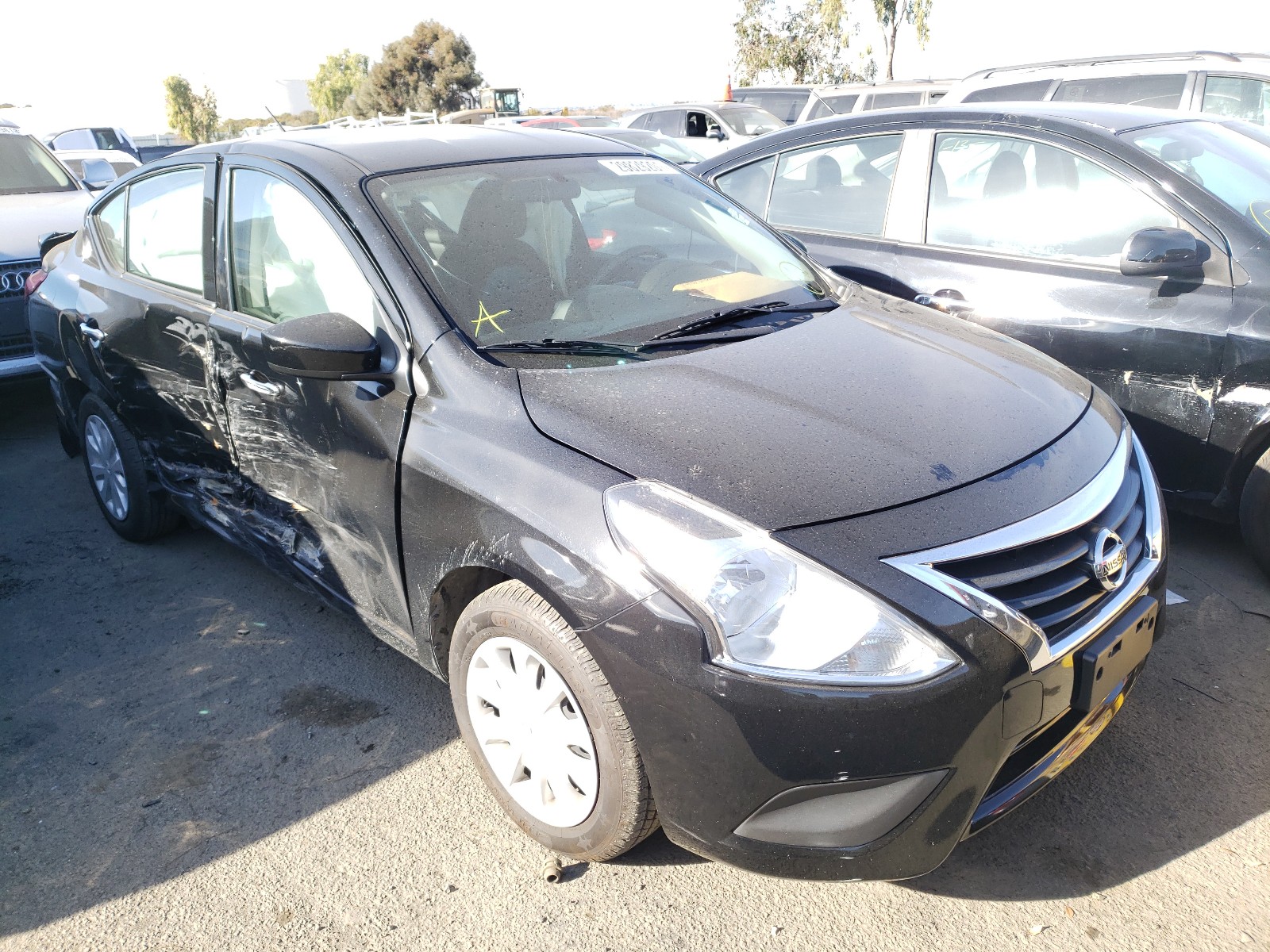 NISSAN VERSA S 2018 3n1cn7ap5jl811769