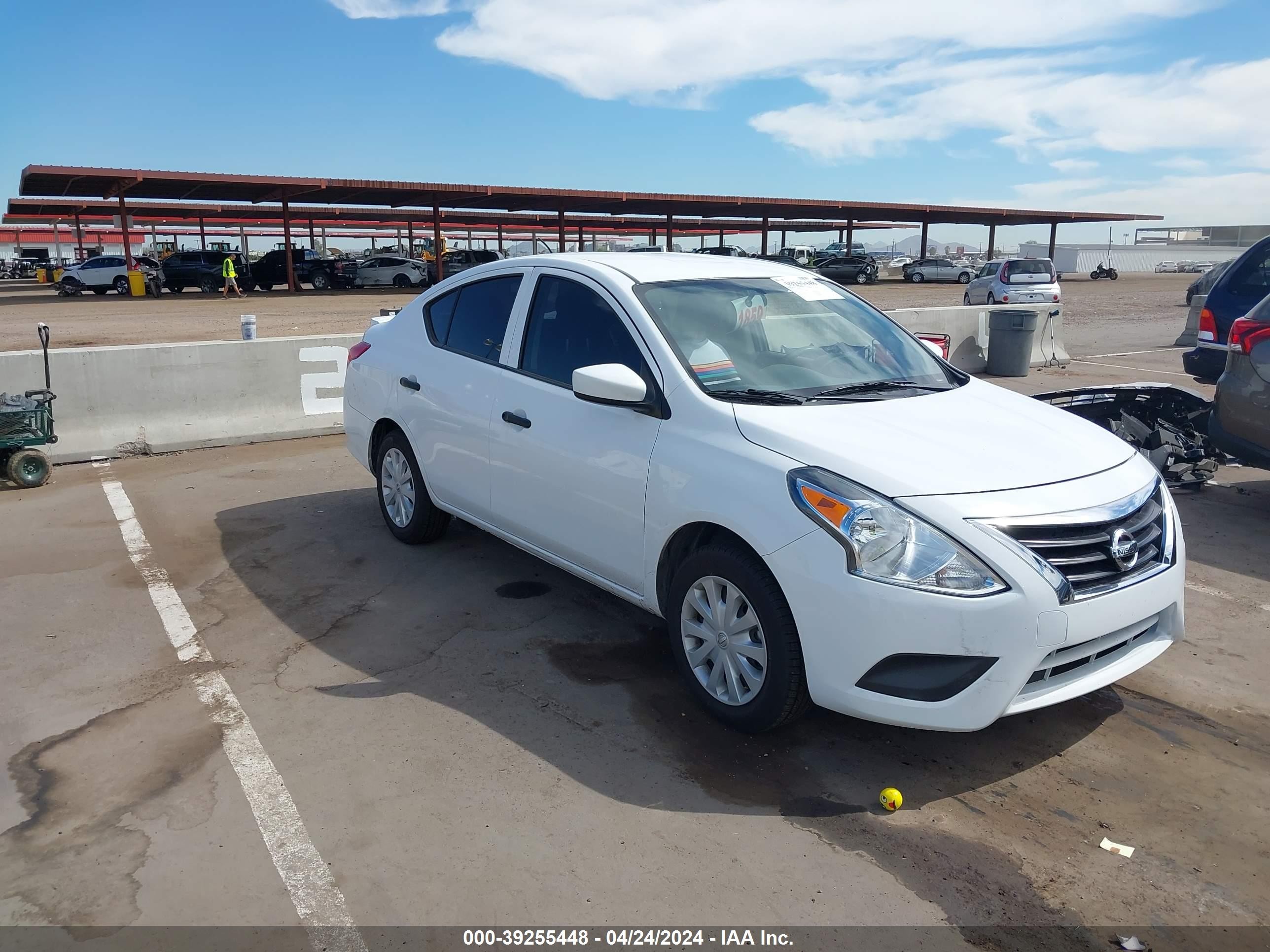 NISSAN VERSA 2018 3n1cn7ap5jl836106