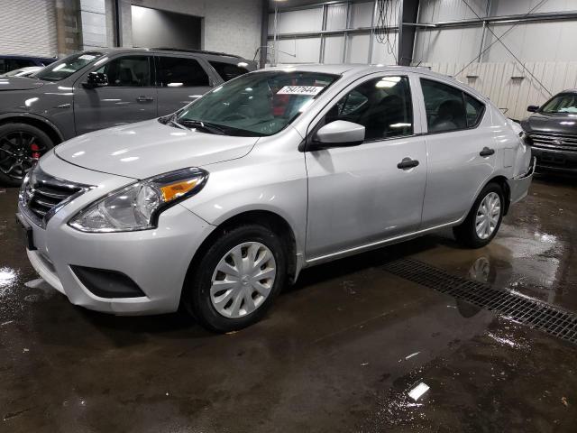 NISSAN VERSA SEDA 2018 3n1cn7ap5jl858820