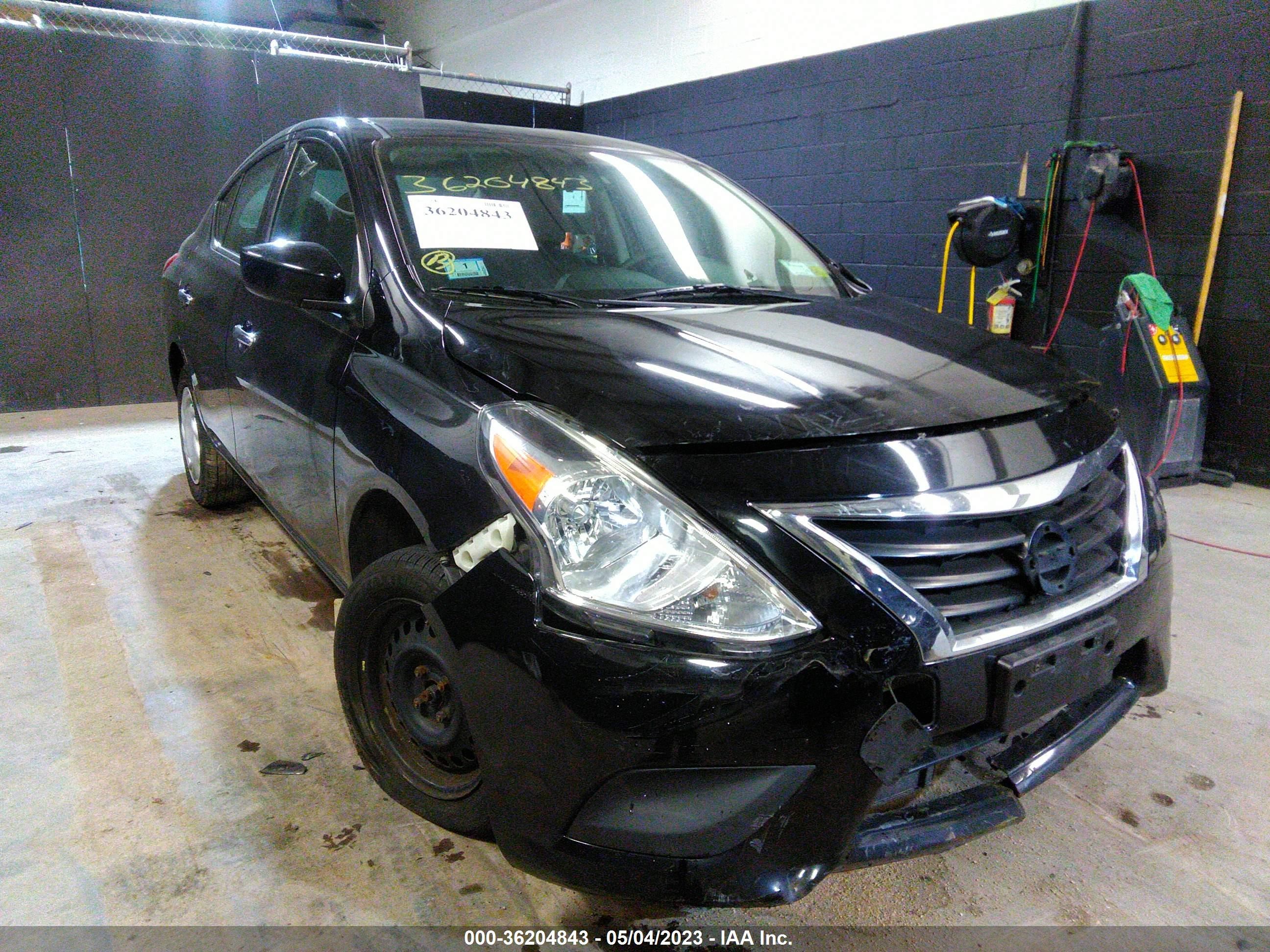 NISSAN VERSA 2018 3n1cn7ap5jl880865