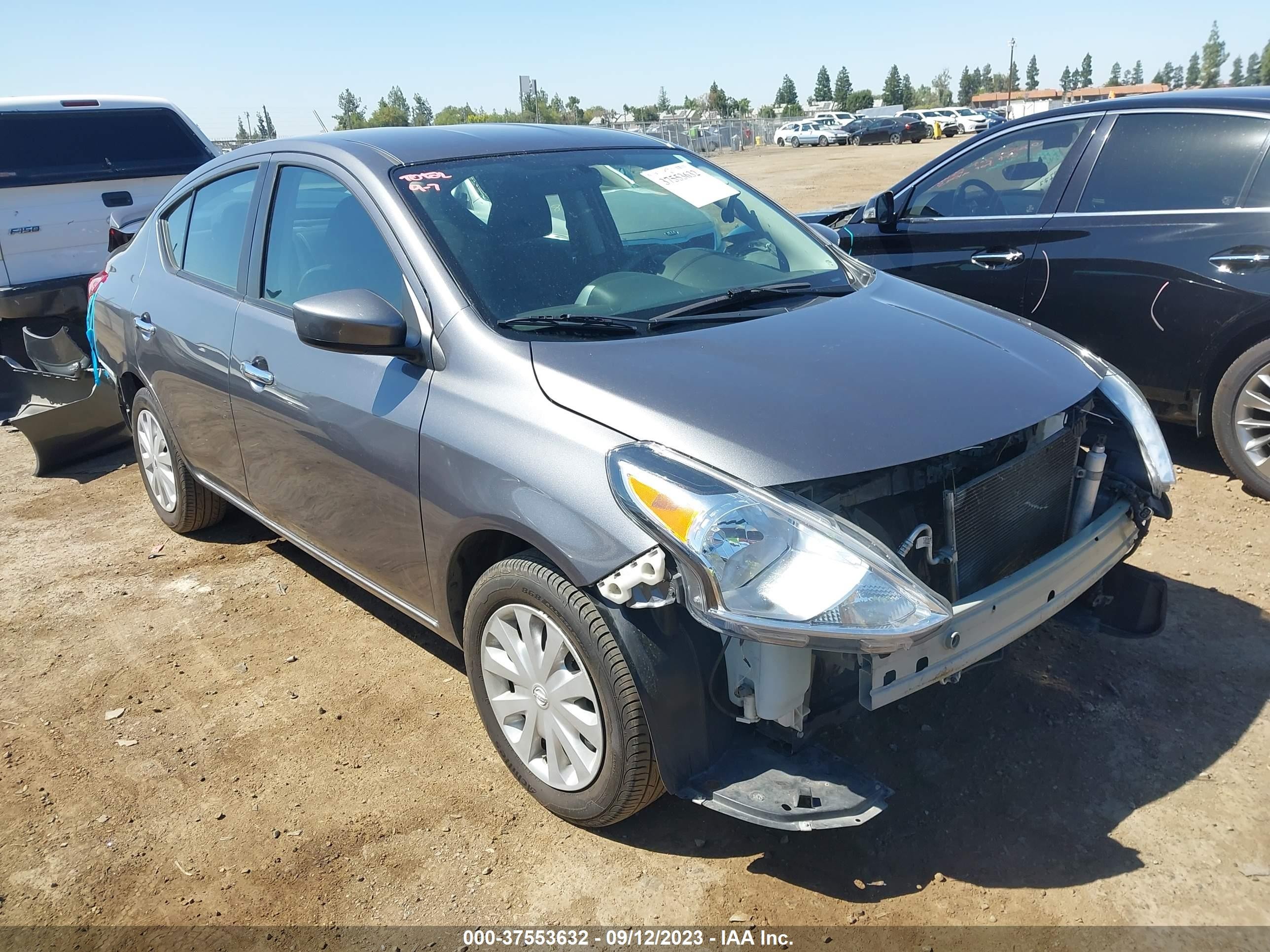 NISSAN VERSA 2018 3n1cn7ap5jl886553