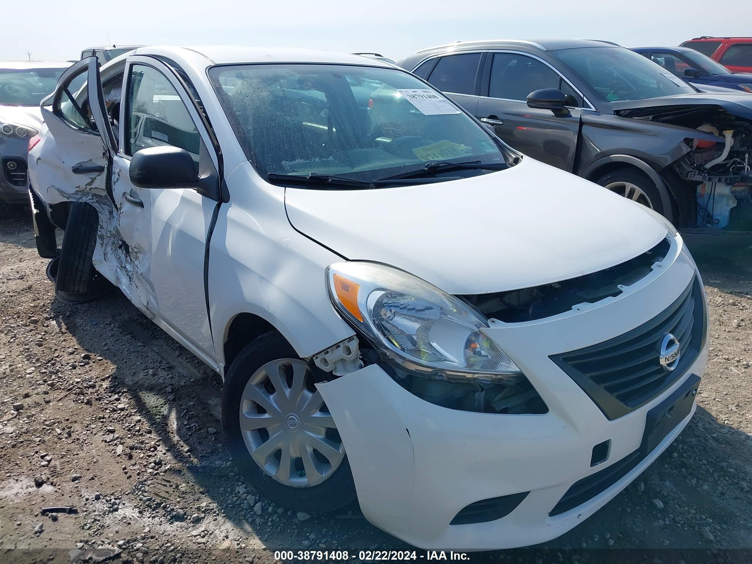 NISSAN VERSA 2014 3n1cn7ap6el877673