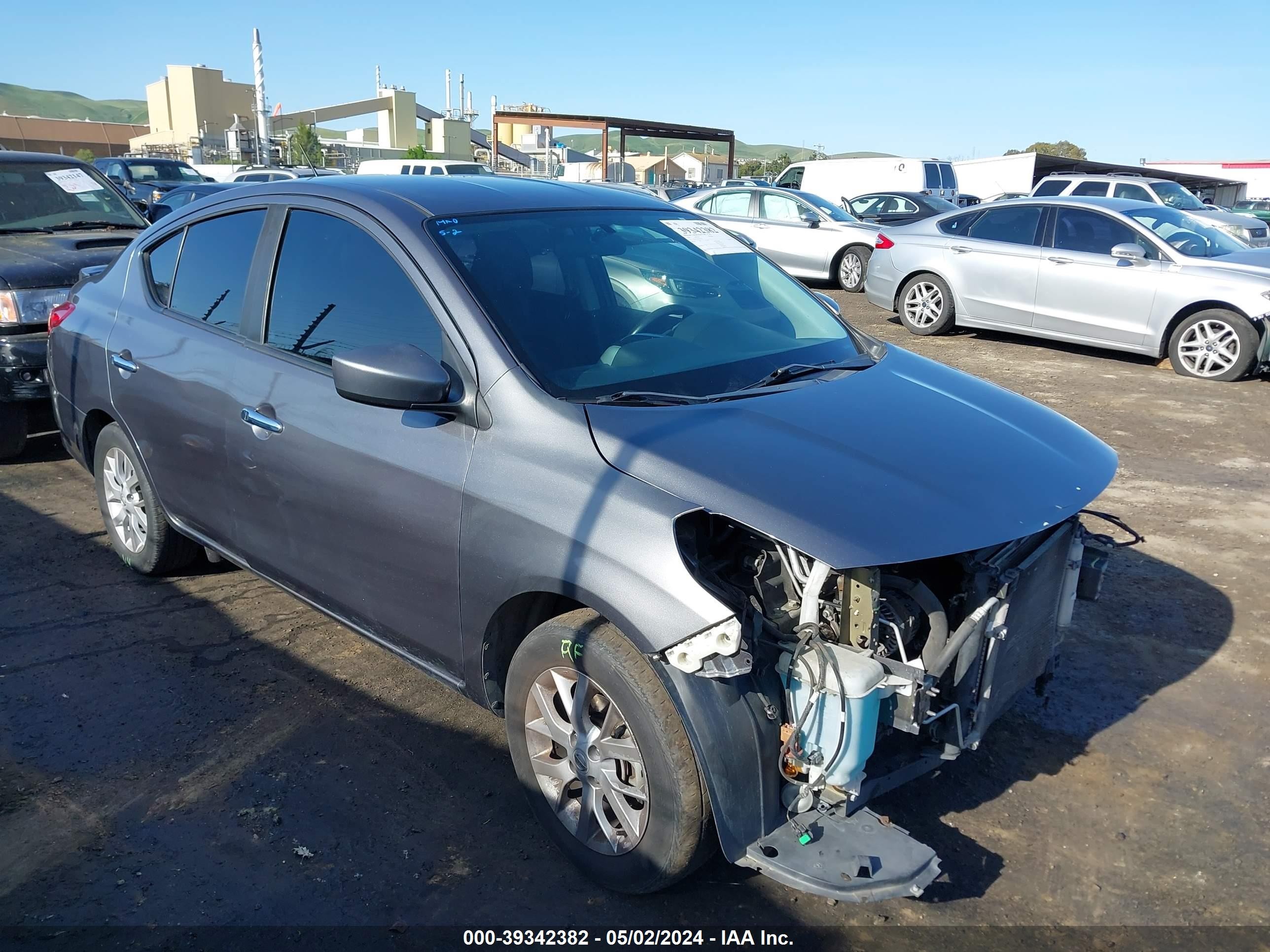 NISSAN VERSA 2018 3n1cn7ap6jl833103