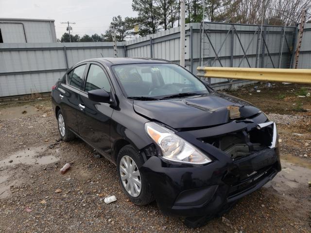 NISSAN VERSA S 2018 3n1cn7ap6jl885105