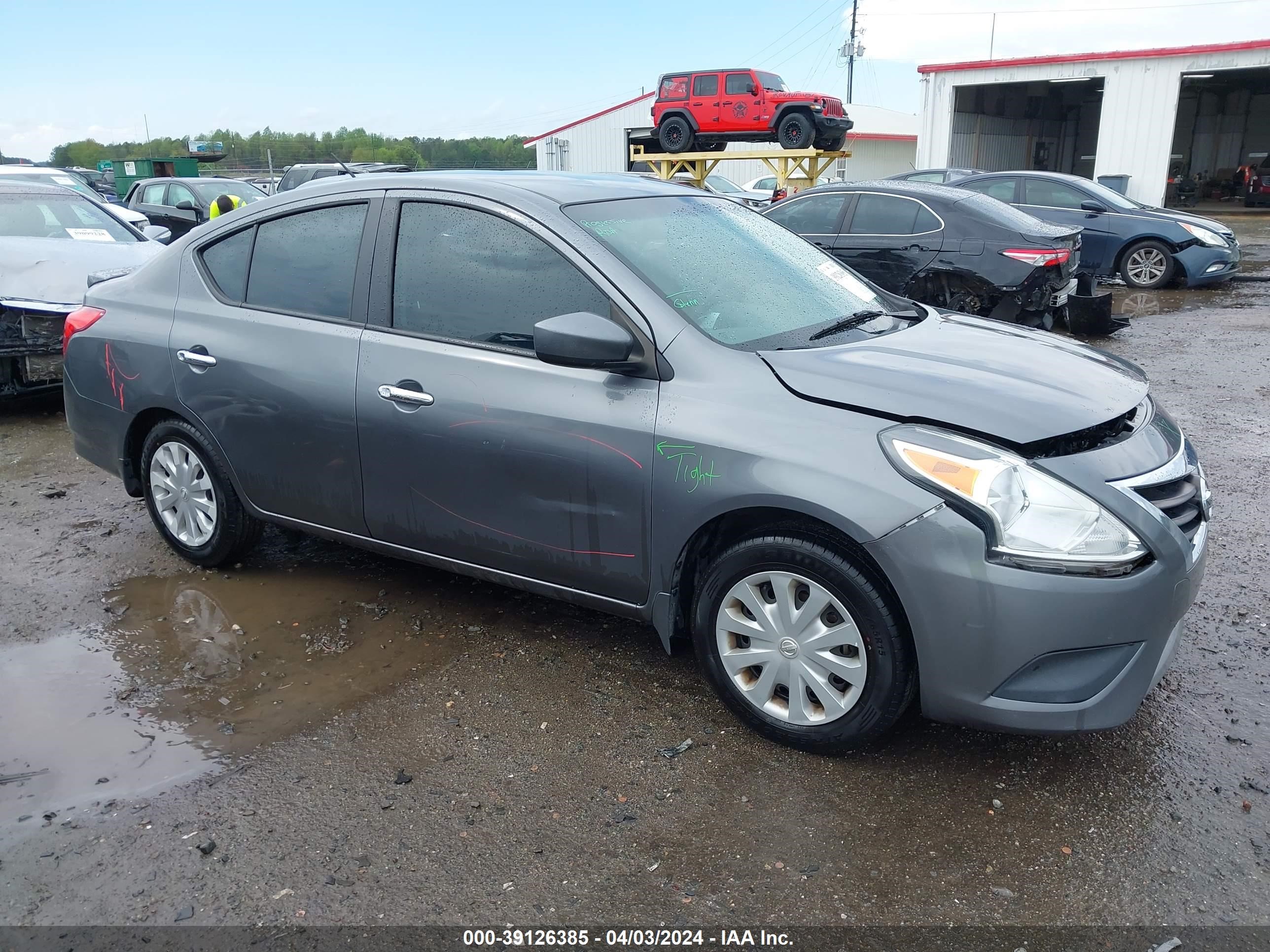 NISSAN VERSA 2019 3n1cn7ap6kl830137