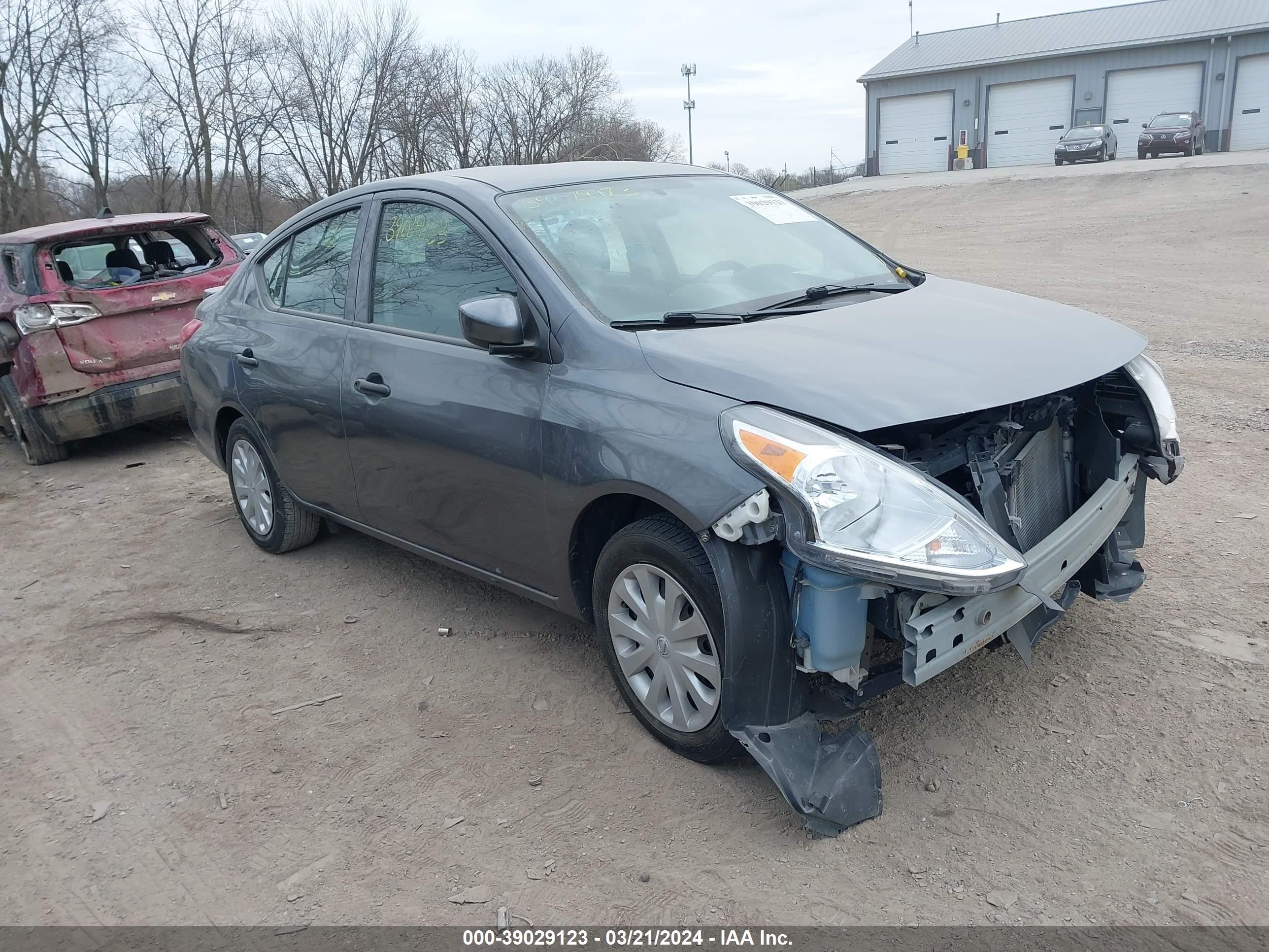 NISSAN VERSA 2019 3n1cn7ap6kl839629