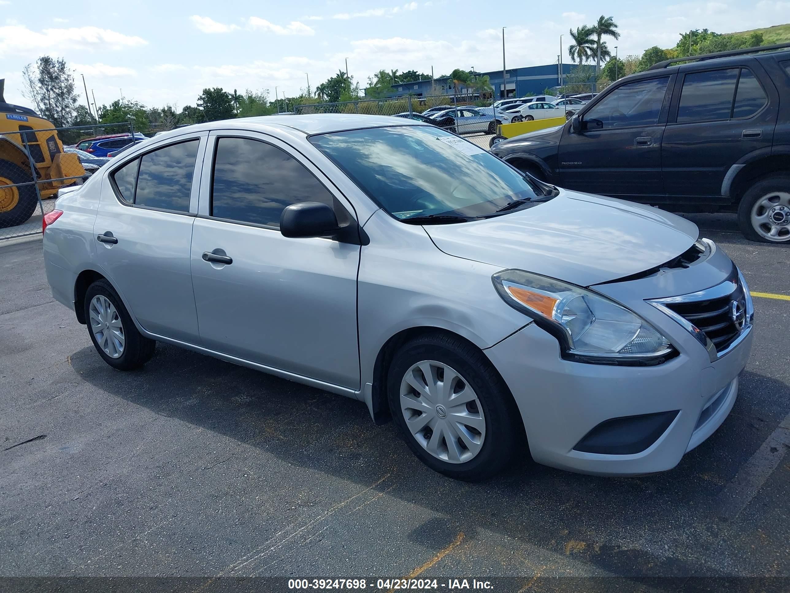 NISSAN VERSA 2015 3n1cn7ap7fl937414