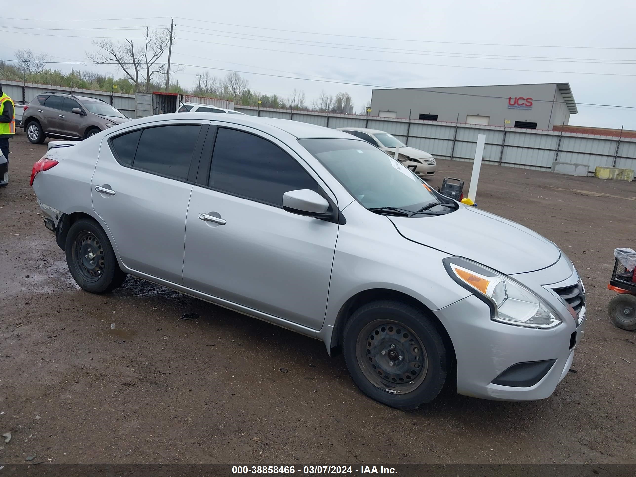 NISSAN VERSA 2016 3n1cn7ap7gl901241