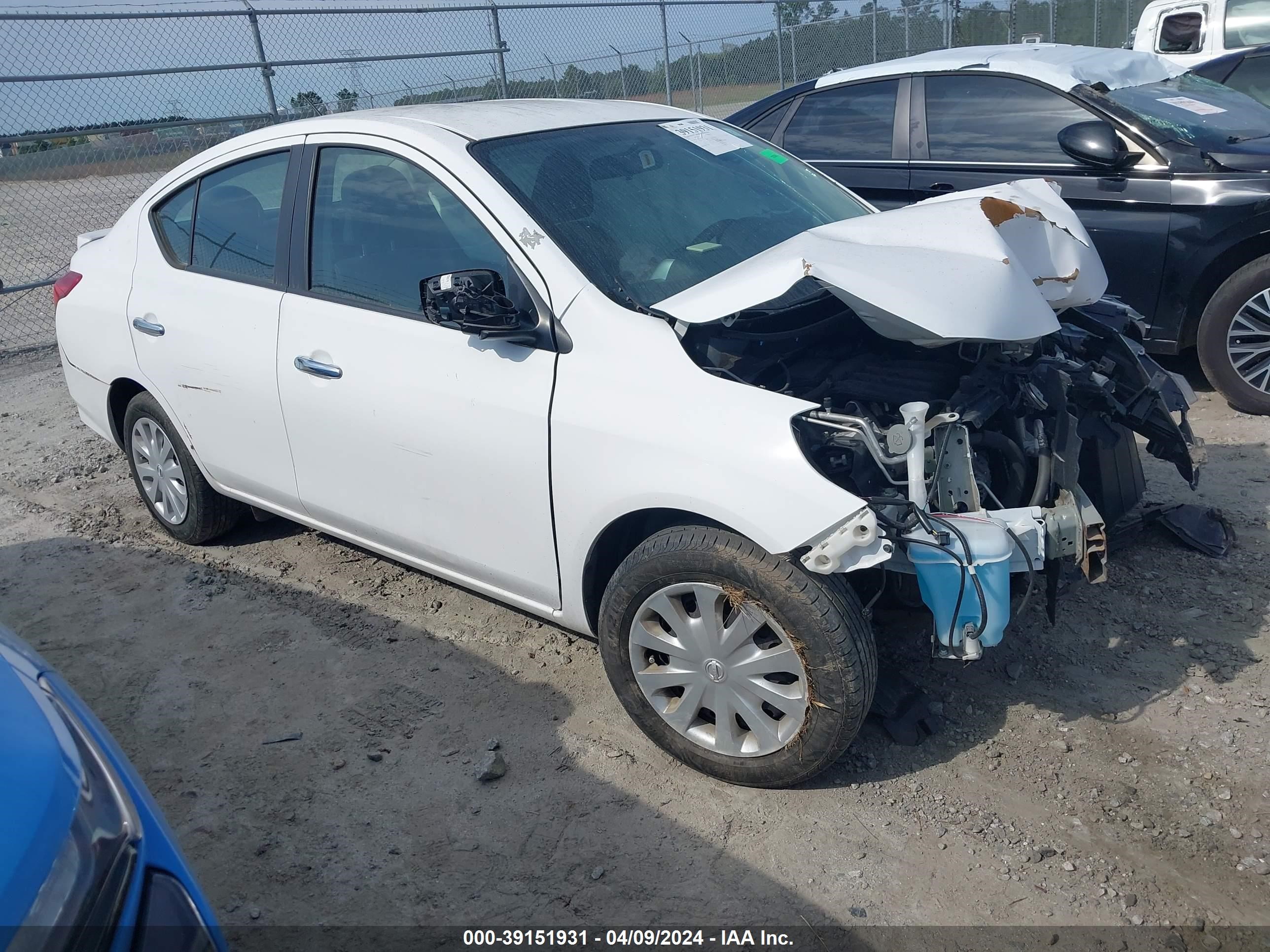 NISSAN VERSA 2017 3n1cn7ap7hl877735