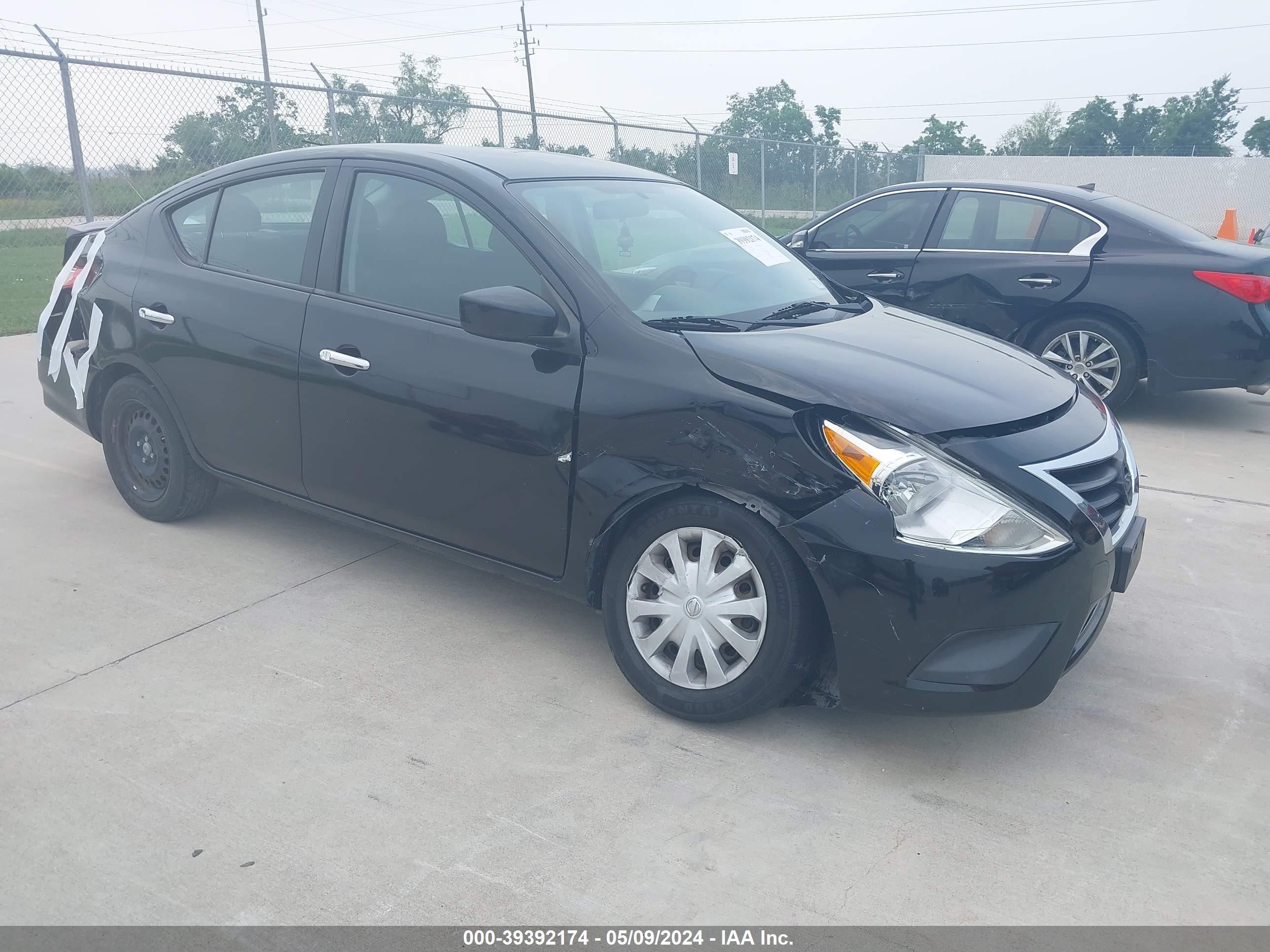 NISSAN VERSA 2018 3n1cn7ap7jl804550