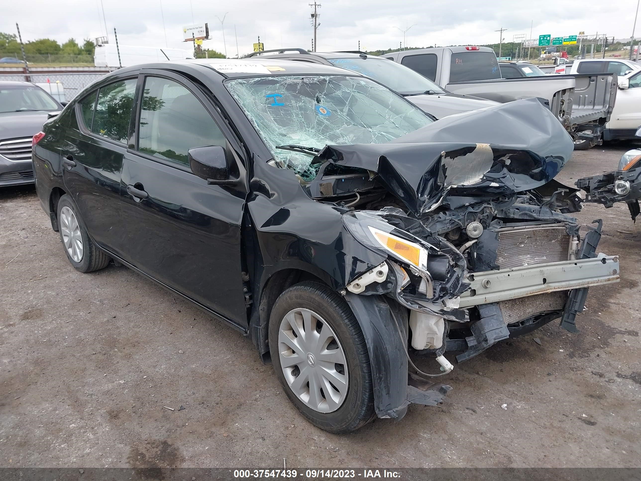 NISSAN VERSA 2018 3n1cn7ap7jl835359