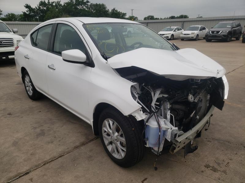 NISSAN VERSA S 2018 3n1cn7ap7jl862190