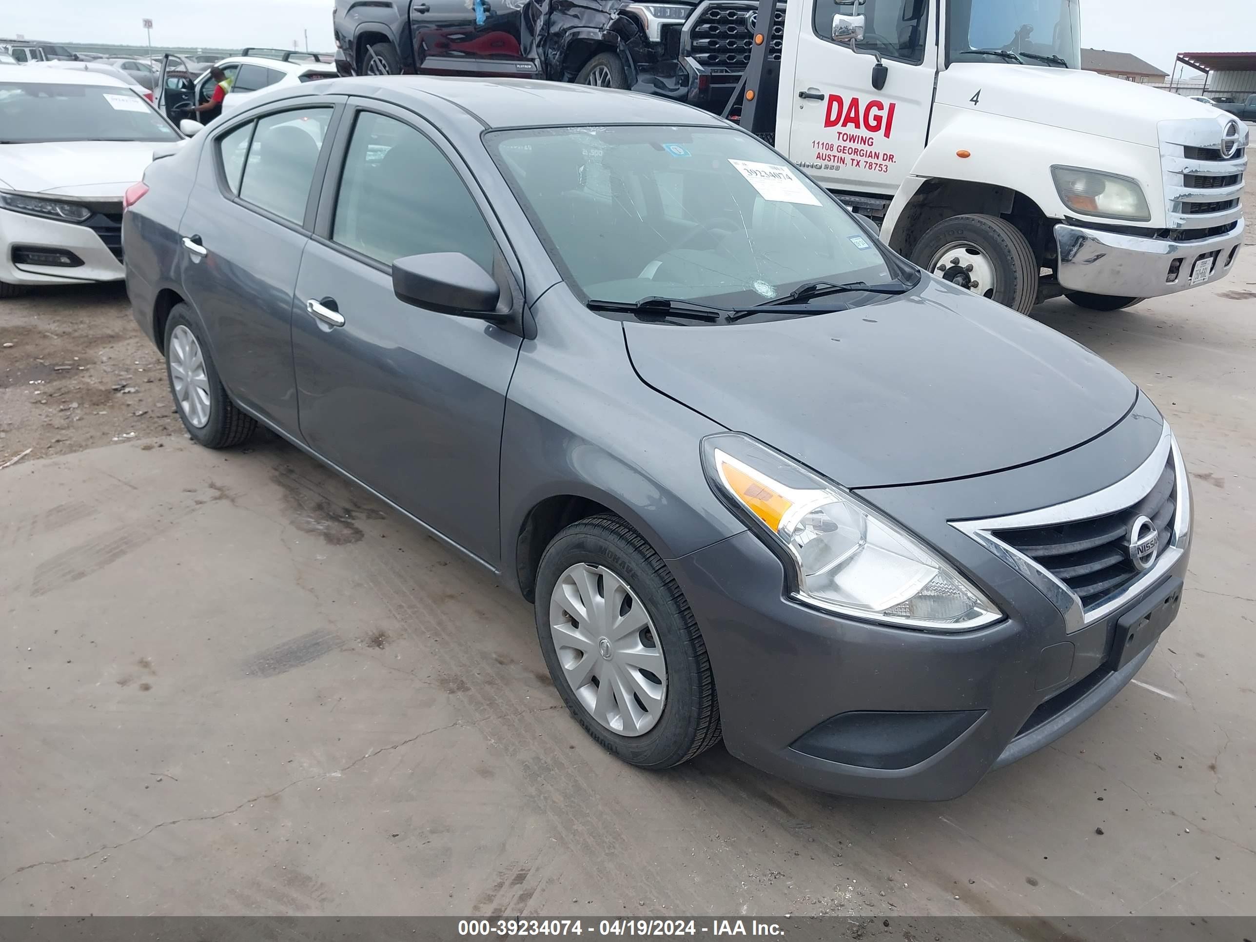 NISSAN VERSA 2018 3n1cn7ap7jl881032