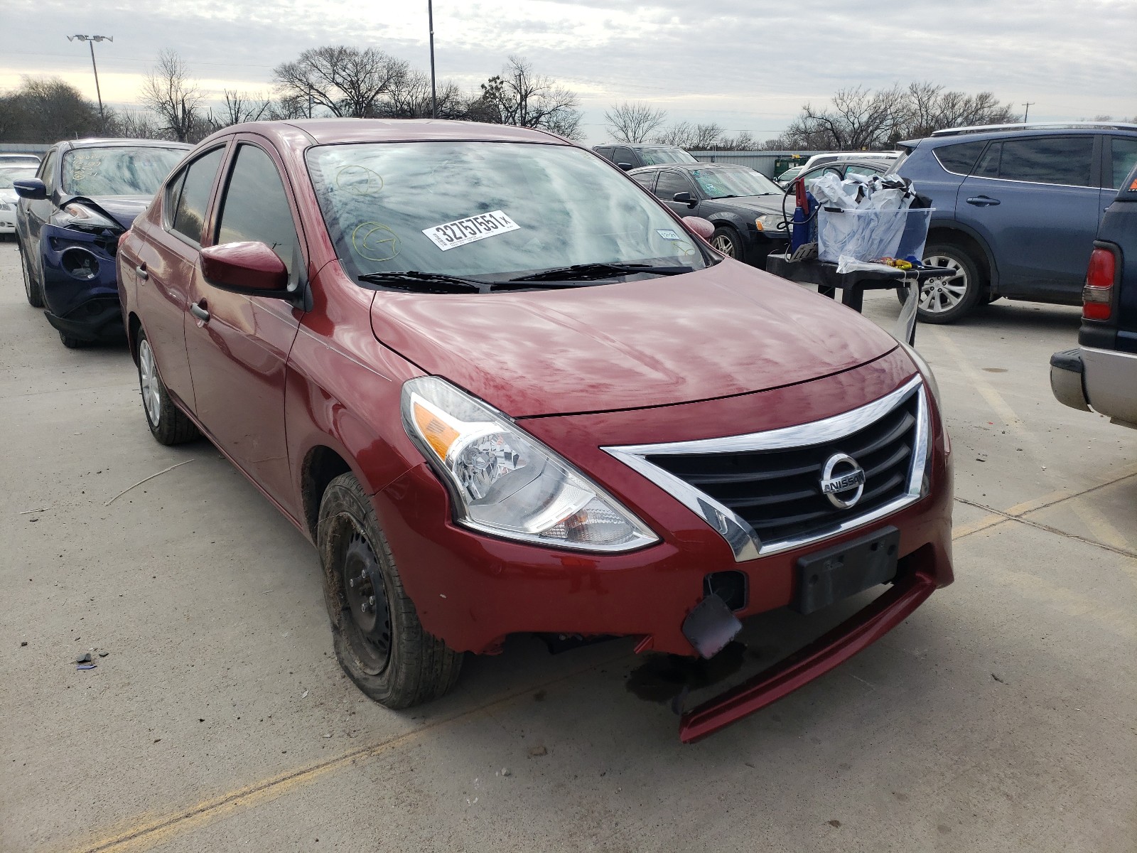 NISSAN VERSA S 2019 3n1cn7ap7kl800113