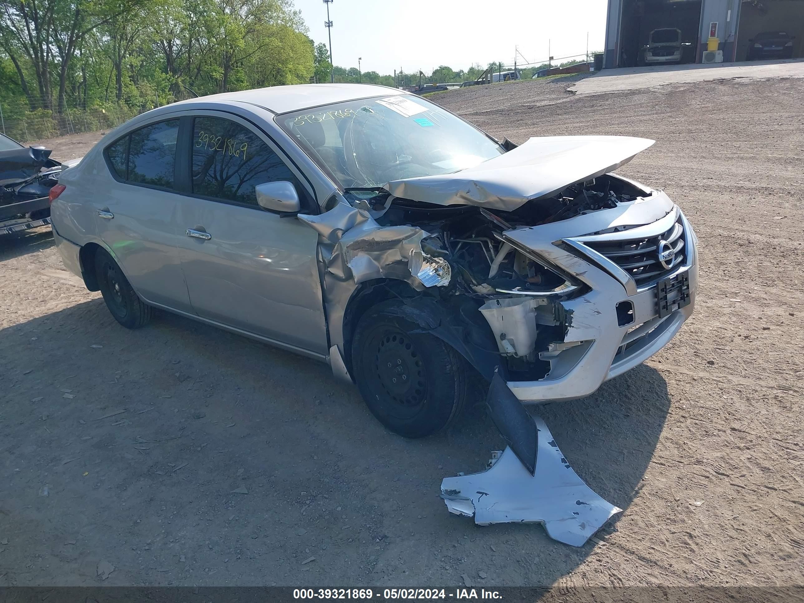 NISSAN VERSA 2019 3n1cn7ap7kl838702