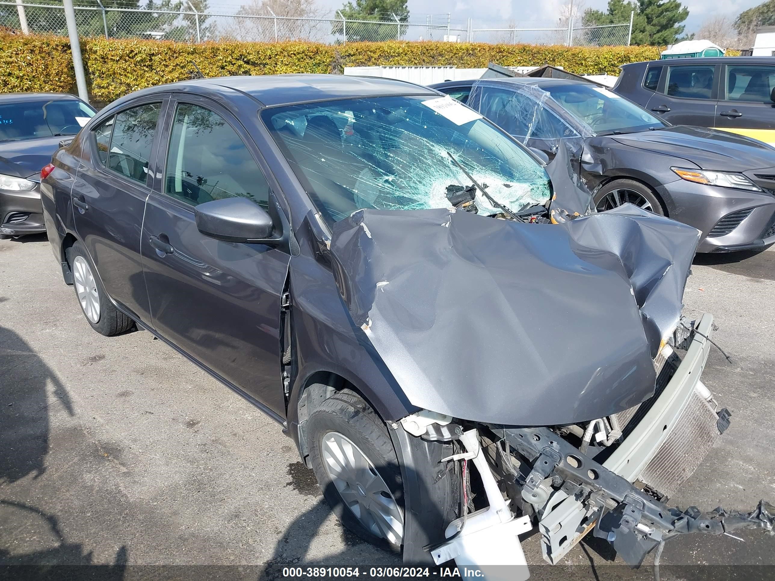 NISSAN VERSA 2018 3n1cn7ap8jl853725