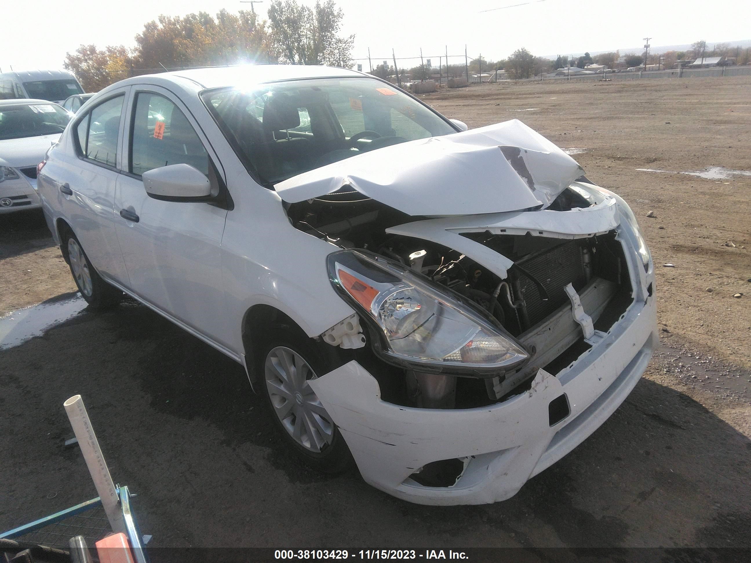 NISSAN VERSA 2019 3n1cn7ap8kl809659