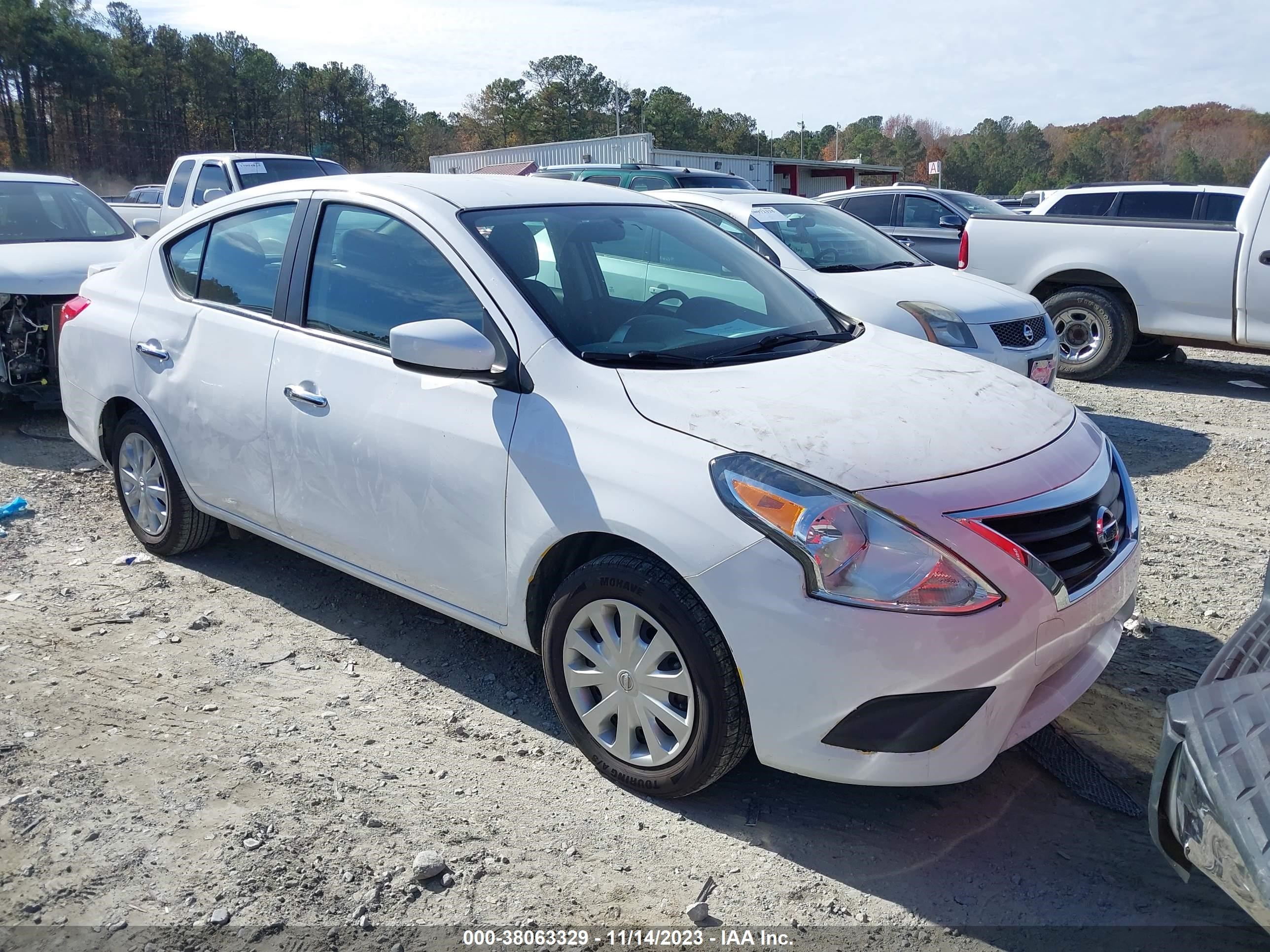 NISSAN VERSA 2019 3n1cn7ap8kl866962