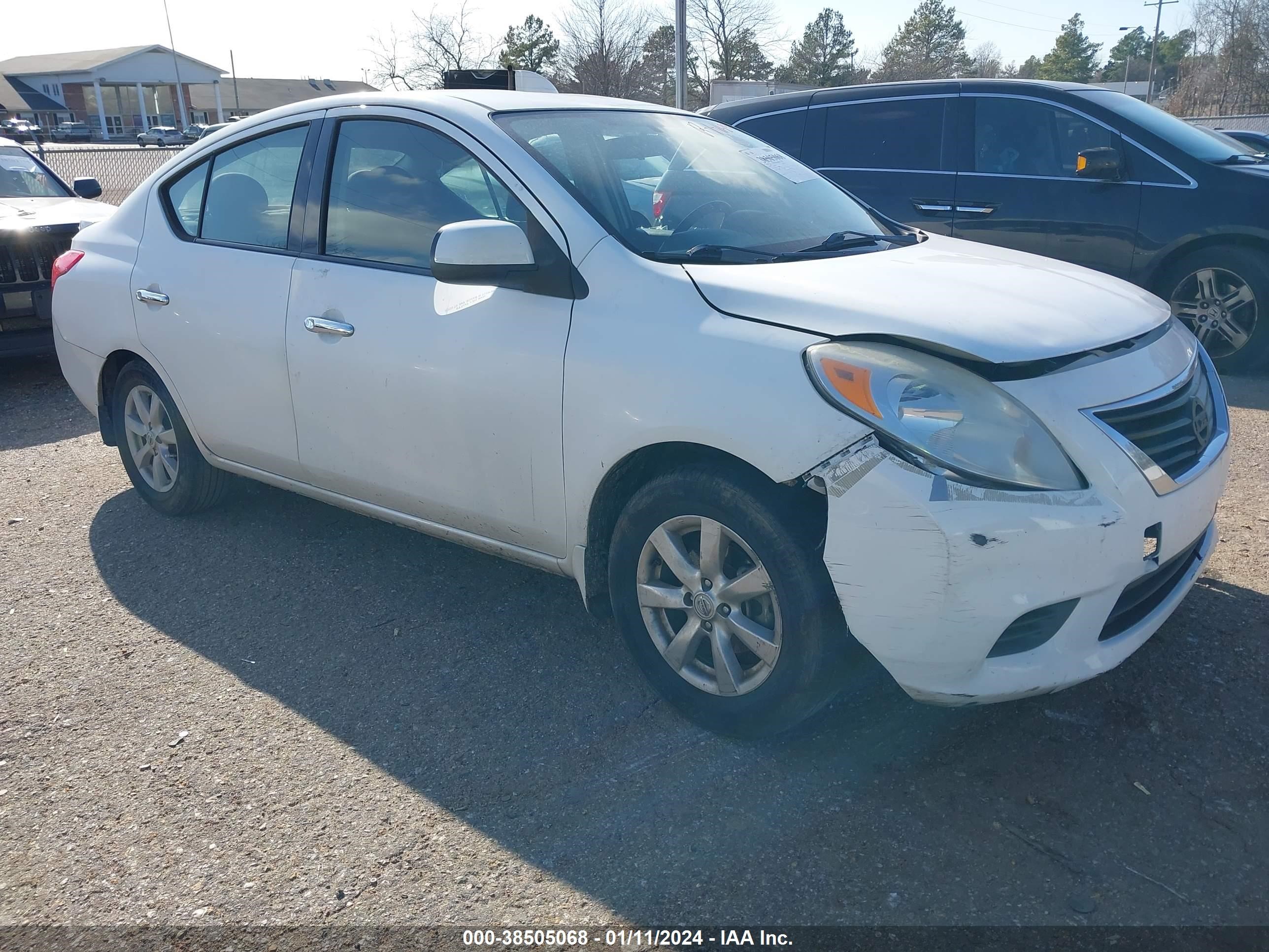 NISSAN VERSA 2014 3n1cn7ap9el825552