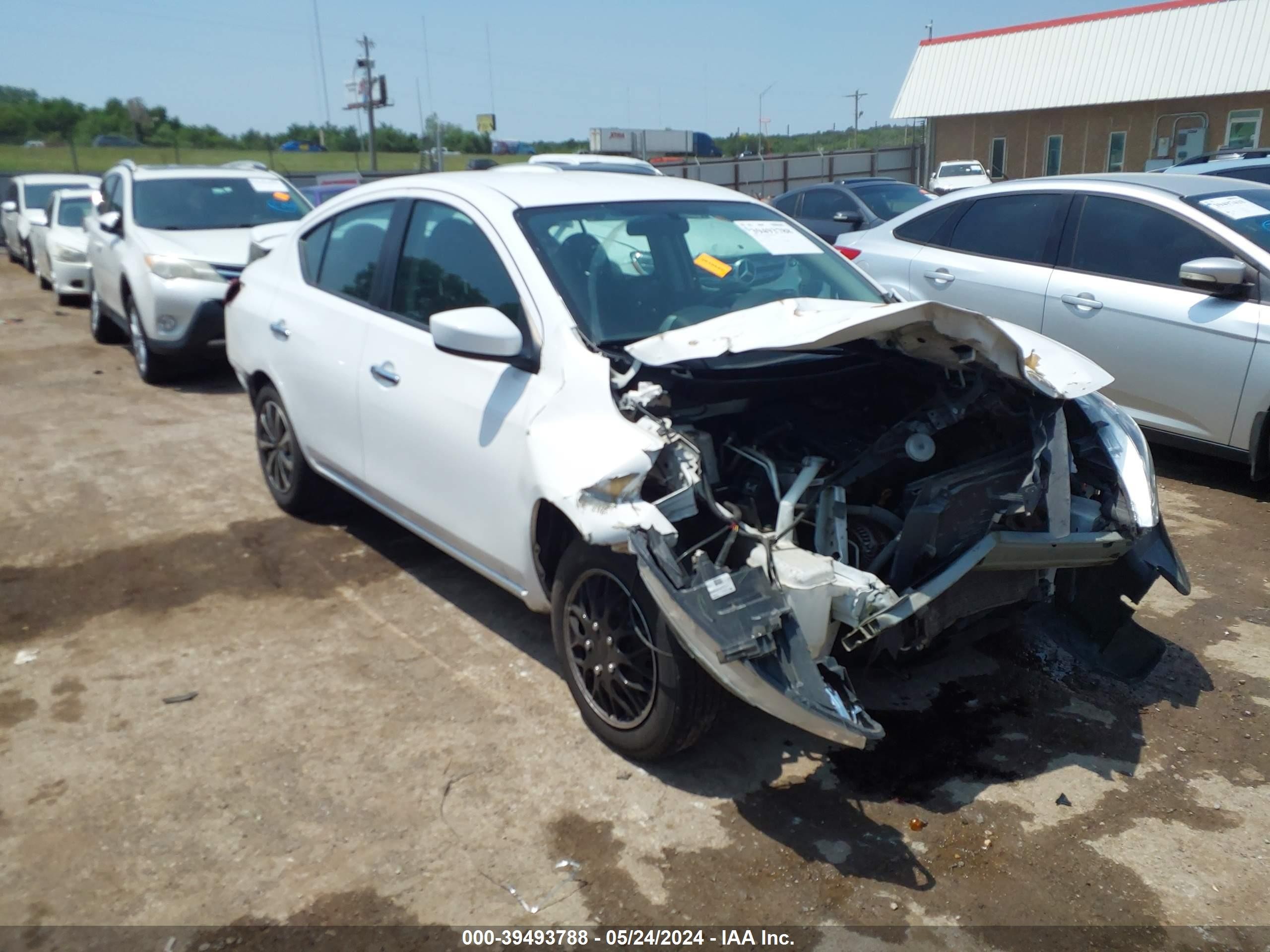 NISSAN VERSA 2017 3n1cn7ap9hl803832